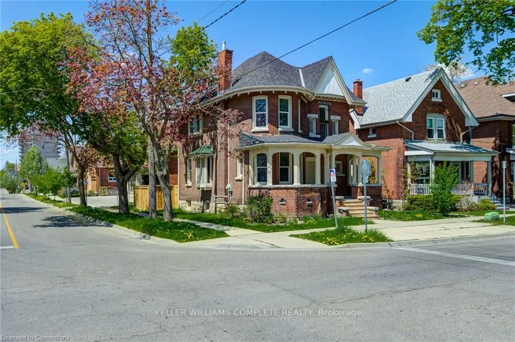 200 Park Avenue, #UPPER