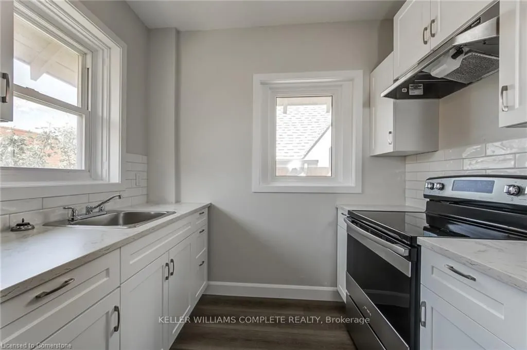 200 Park Avenue, #UPPER