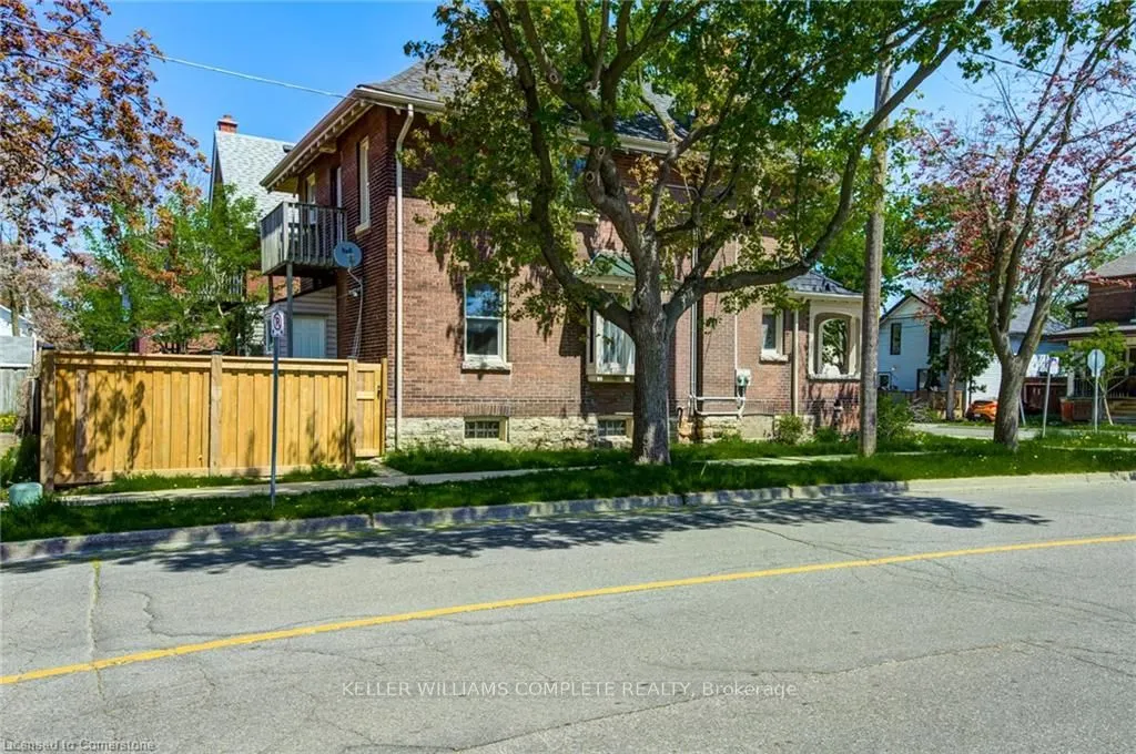 200 Park Avenue, #UPPER