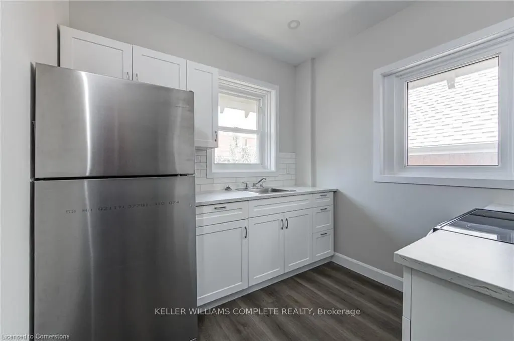 200 Park Avenue, #UPPER