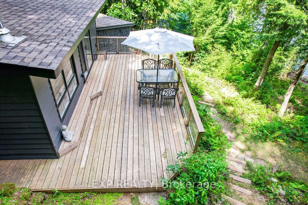 565 West Diamond Lake Road
