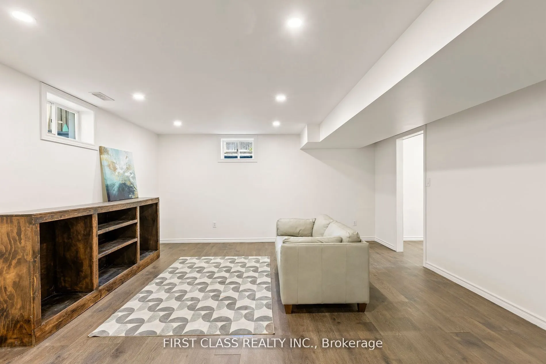 13 Stepney Street