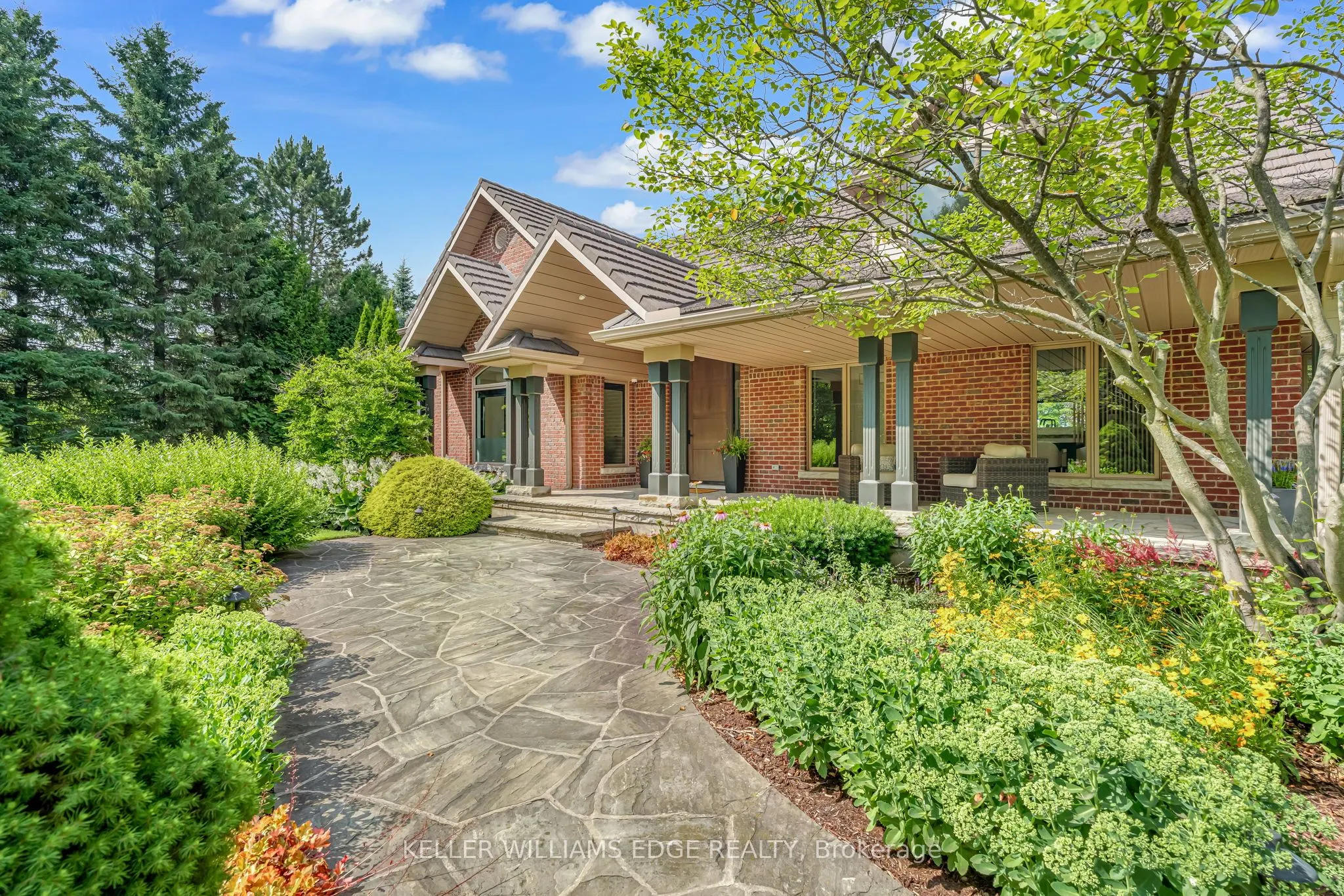 18 Fox Run Drive