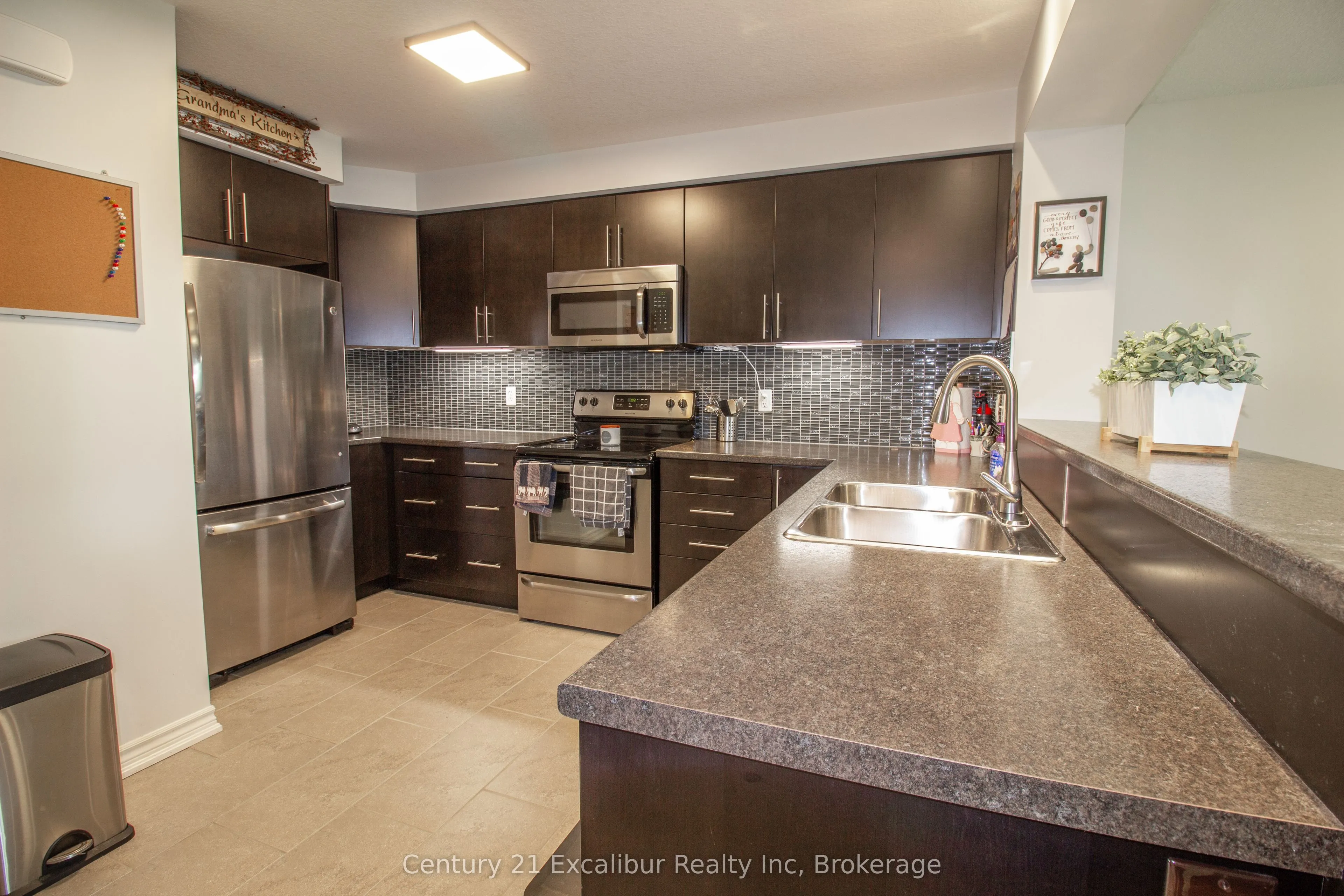 64 Aberdeen Street, #64A