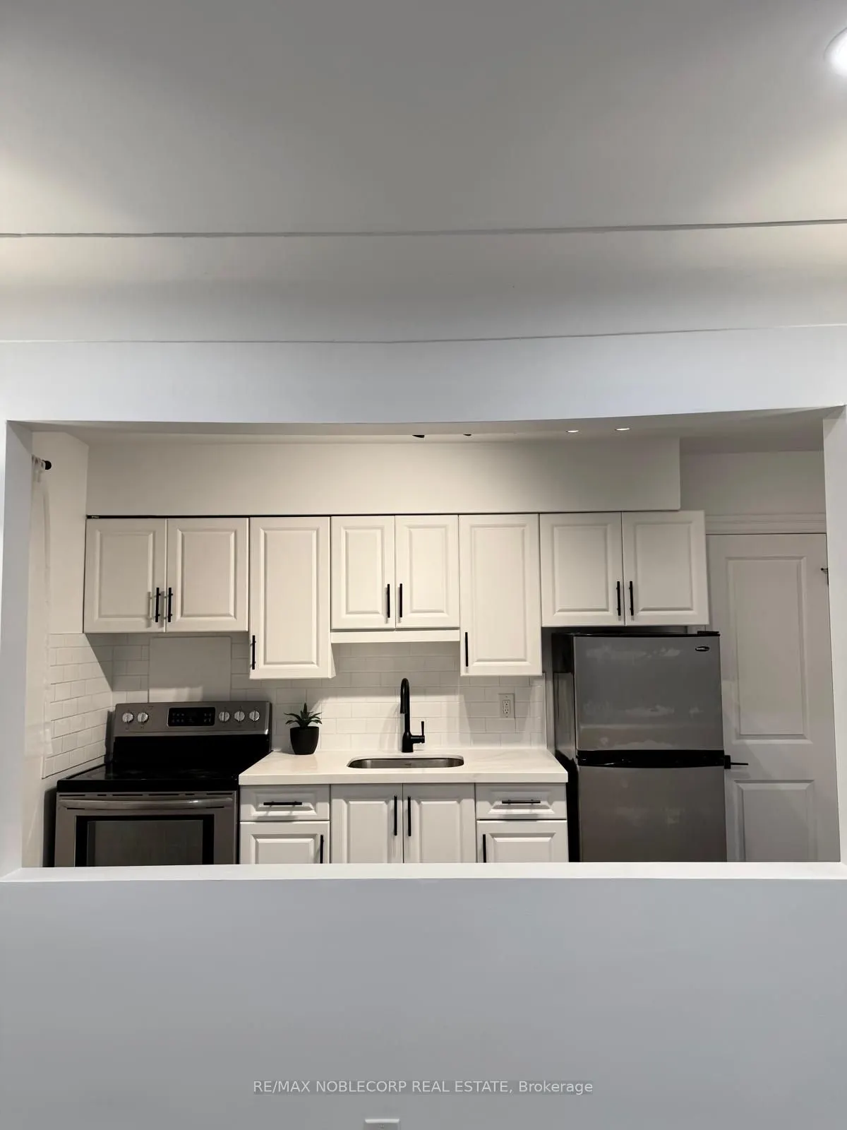 5 Applewood Avenue, #2