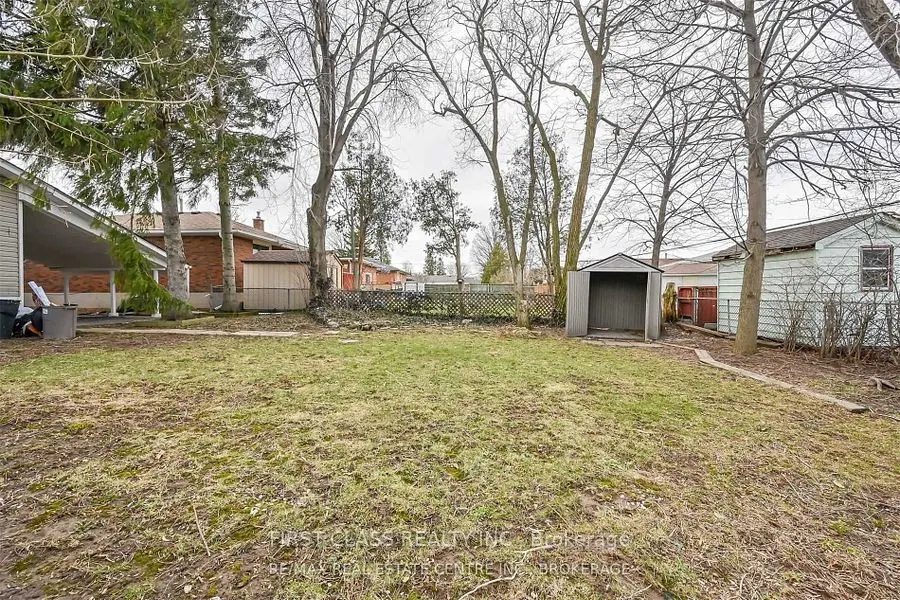 118 Manning Avenue, #2