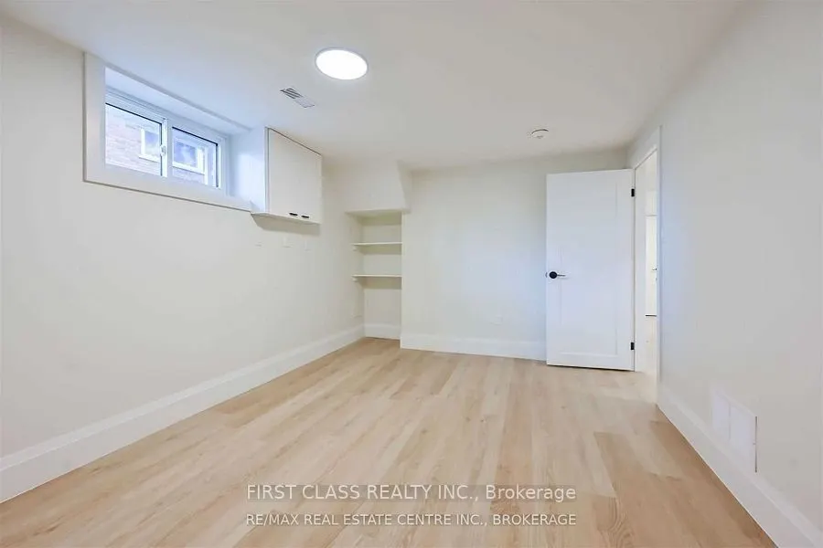 118 Manning Avenue, #2