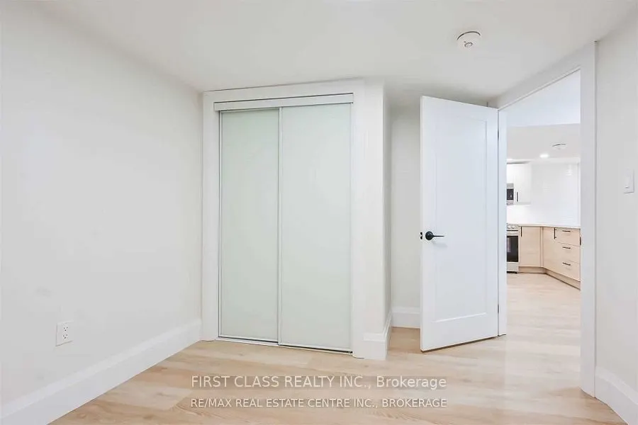 118 Manning Avenue, #2