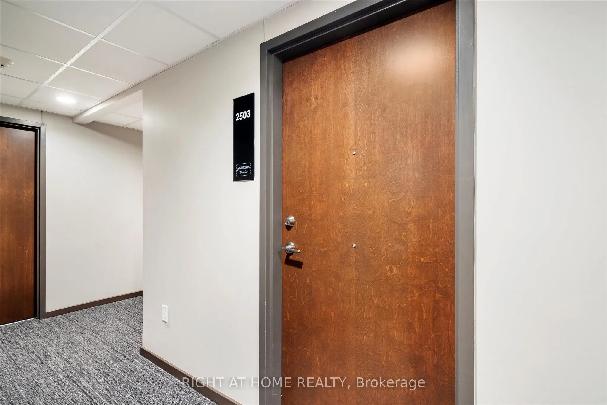 108 Garment Street, #2503