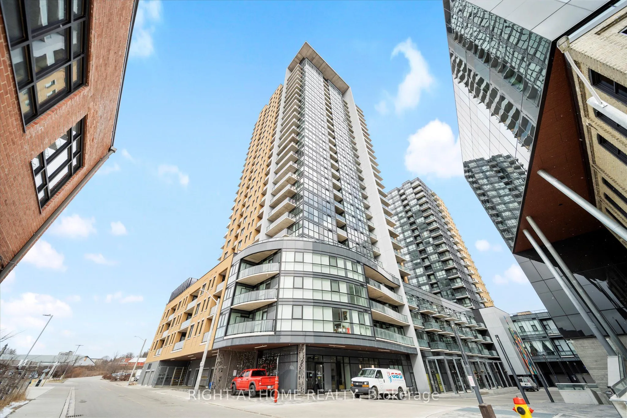 108 Garment Street, #2503