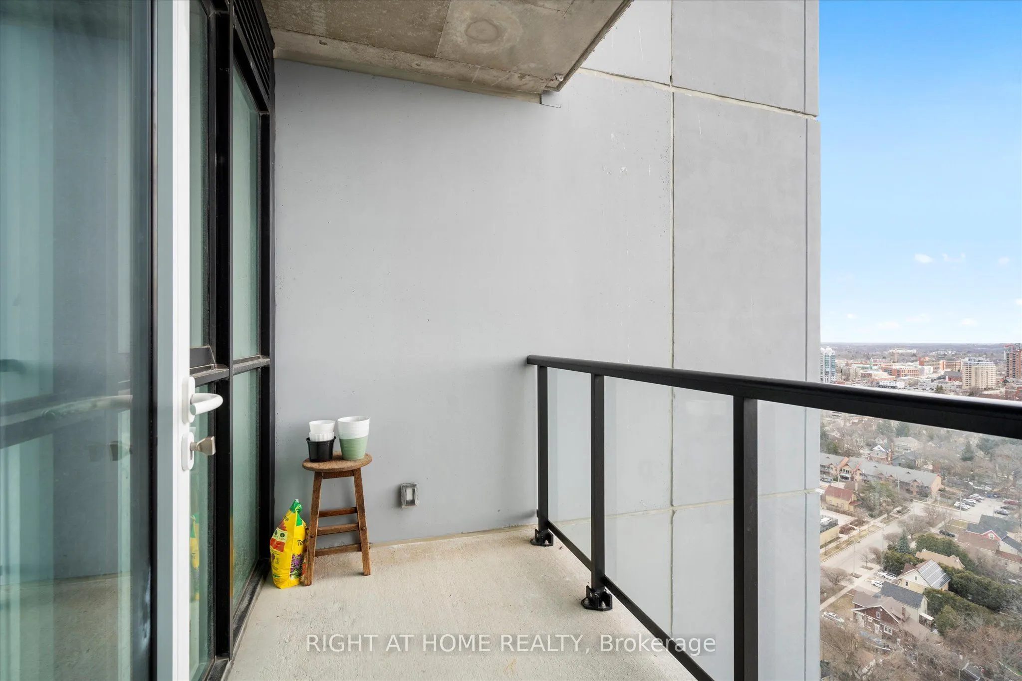 108 Garment Street, #2503