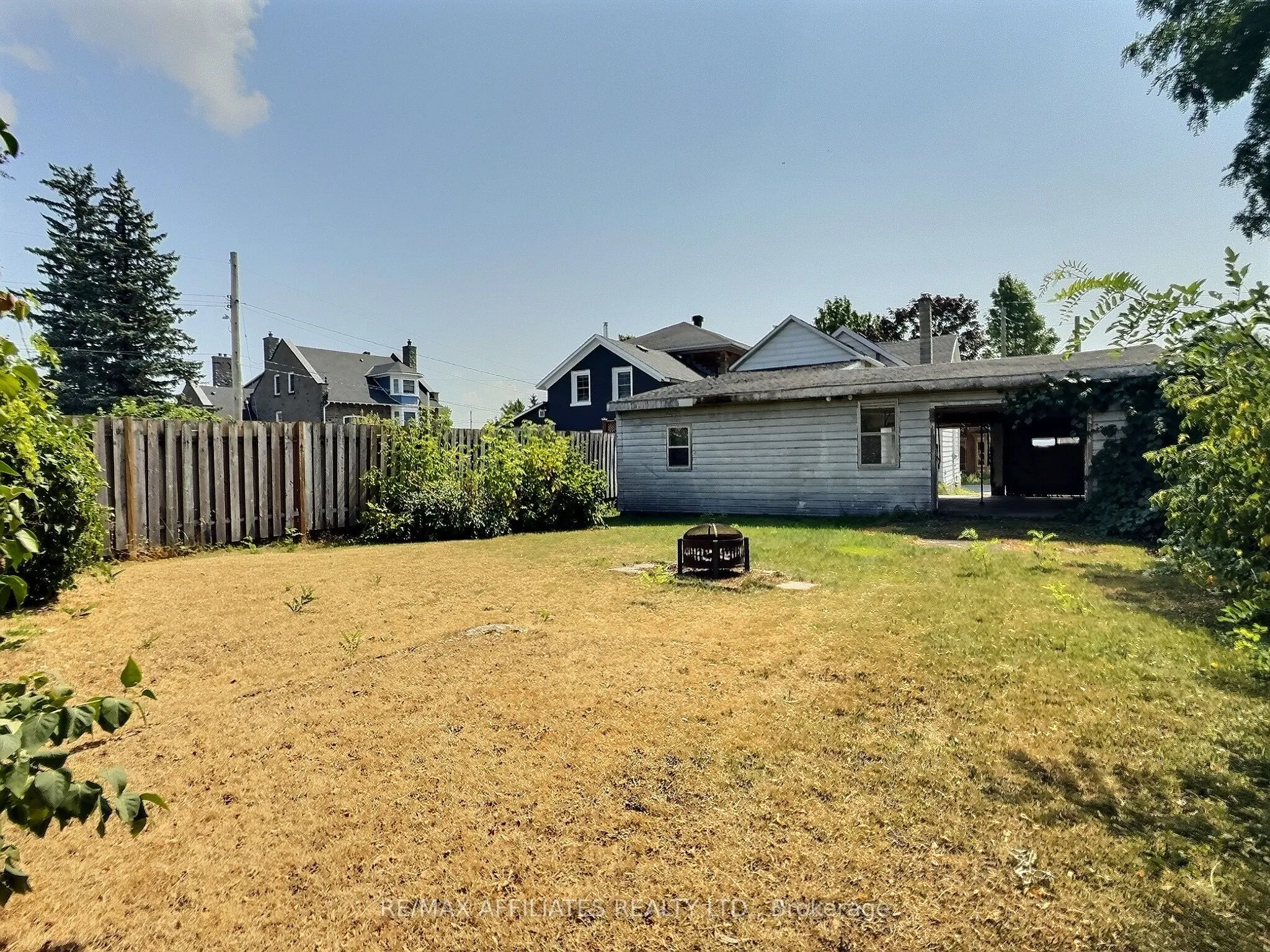 188 Dibble Street E