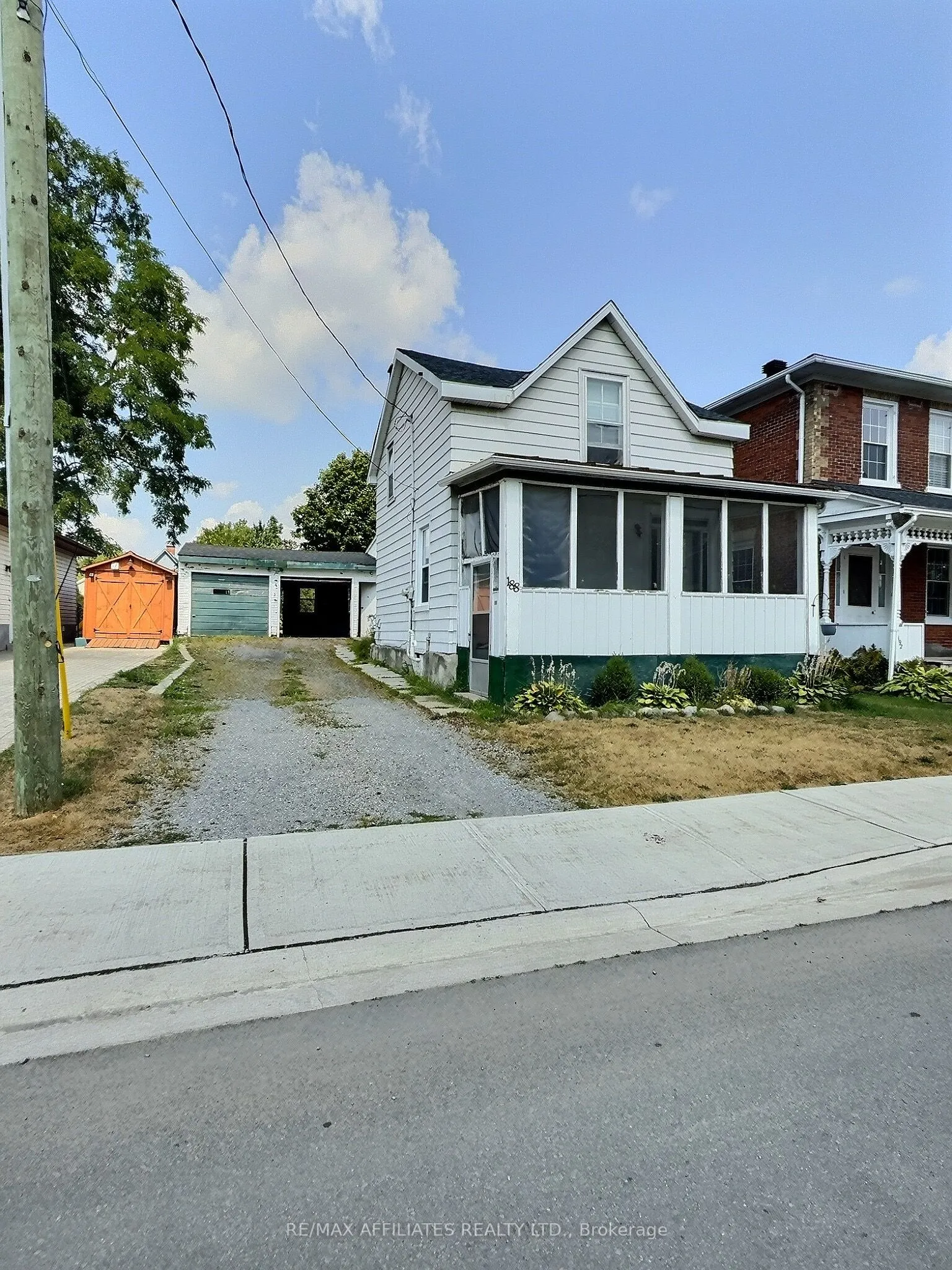 188 Dibble Street E