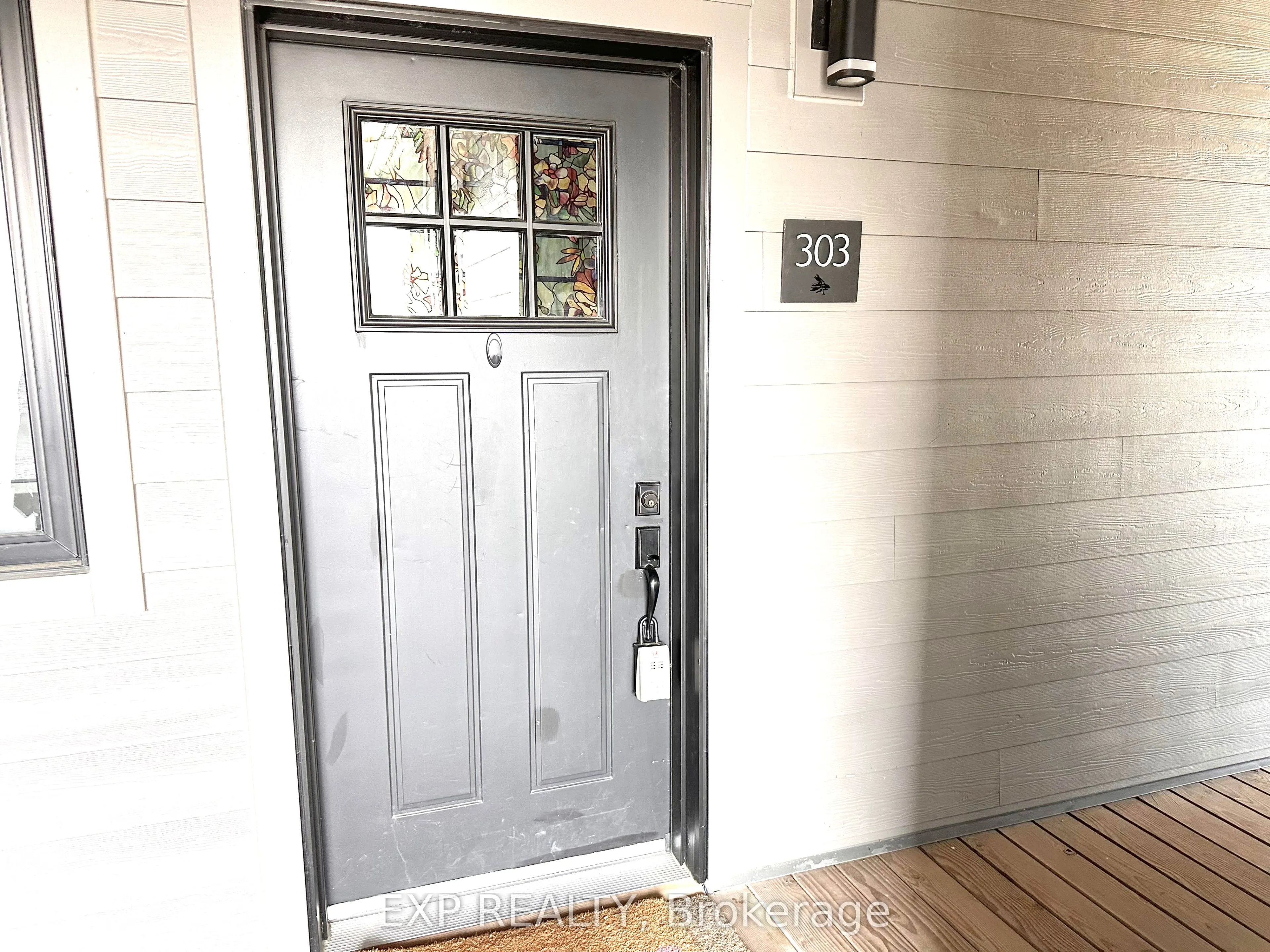 10 Beausoleil Lane, #303