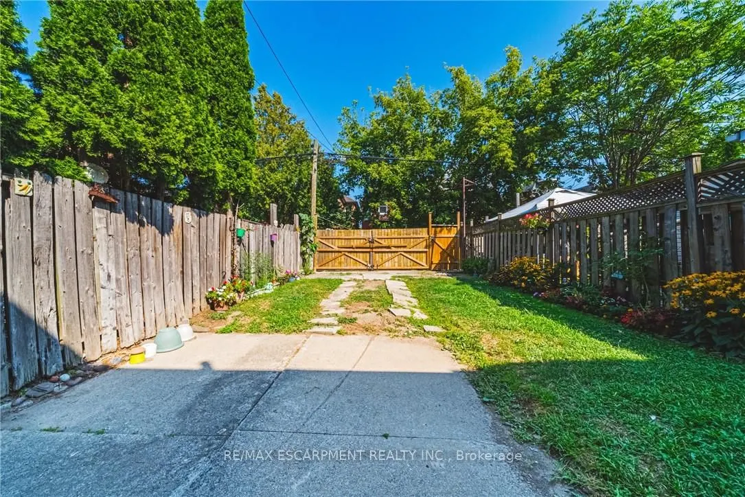 64 Kinrade Avenue