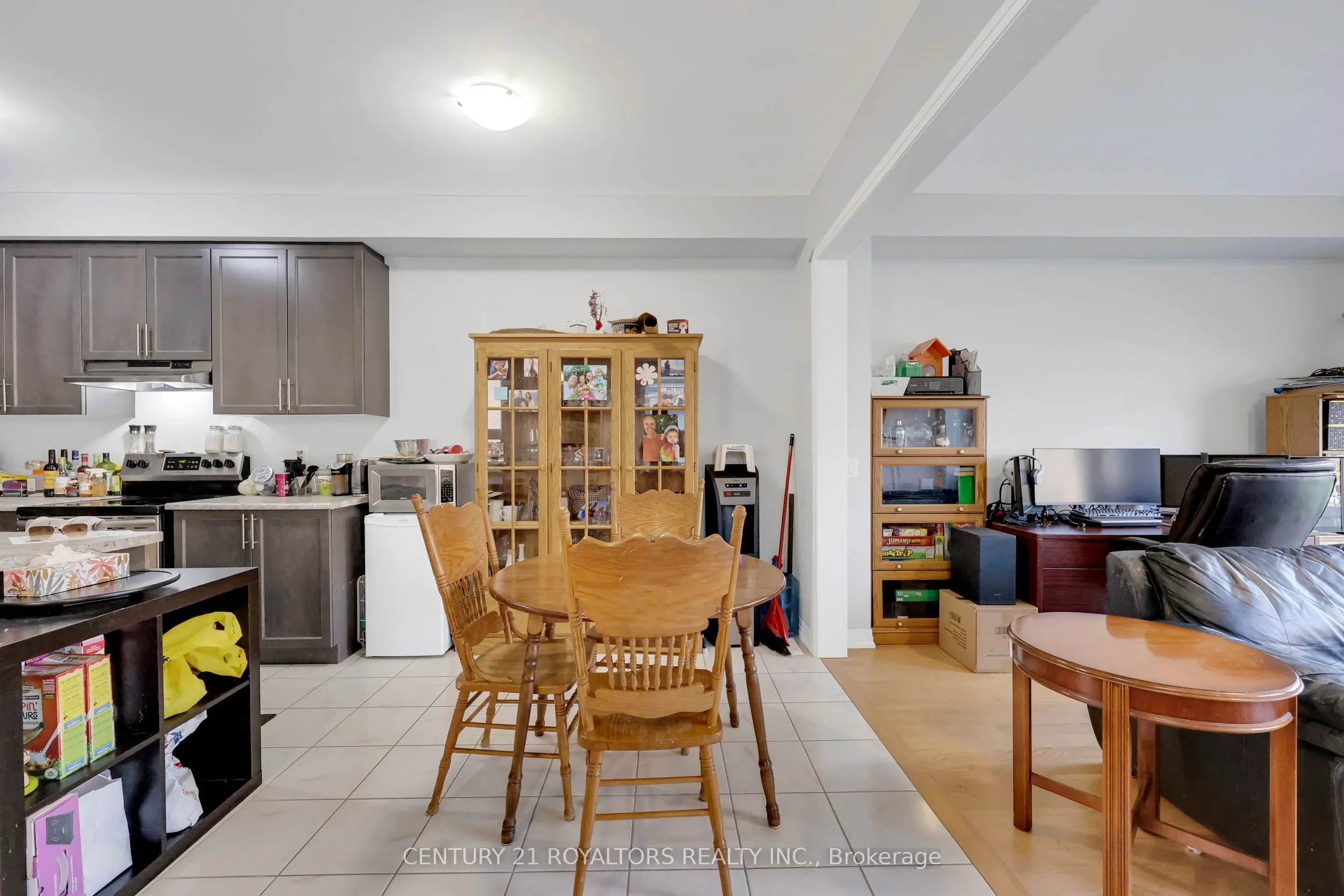 110 Huntingford Trail
