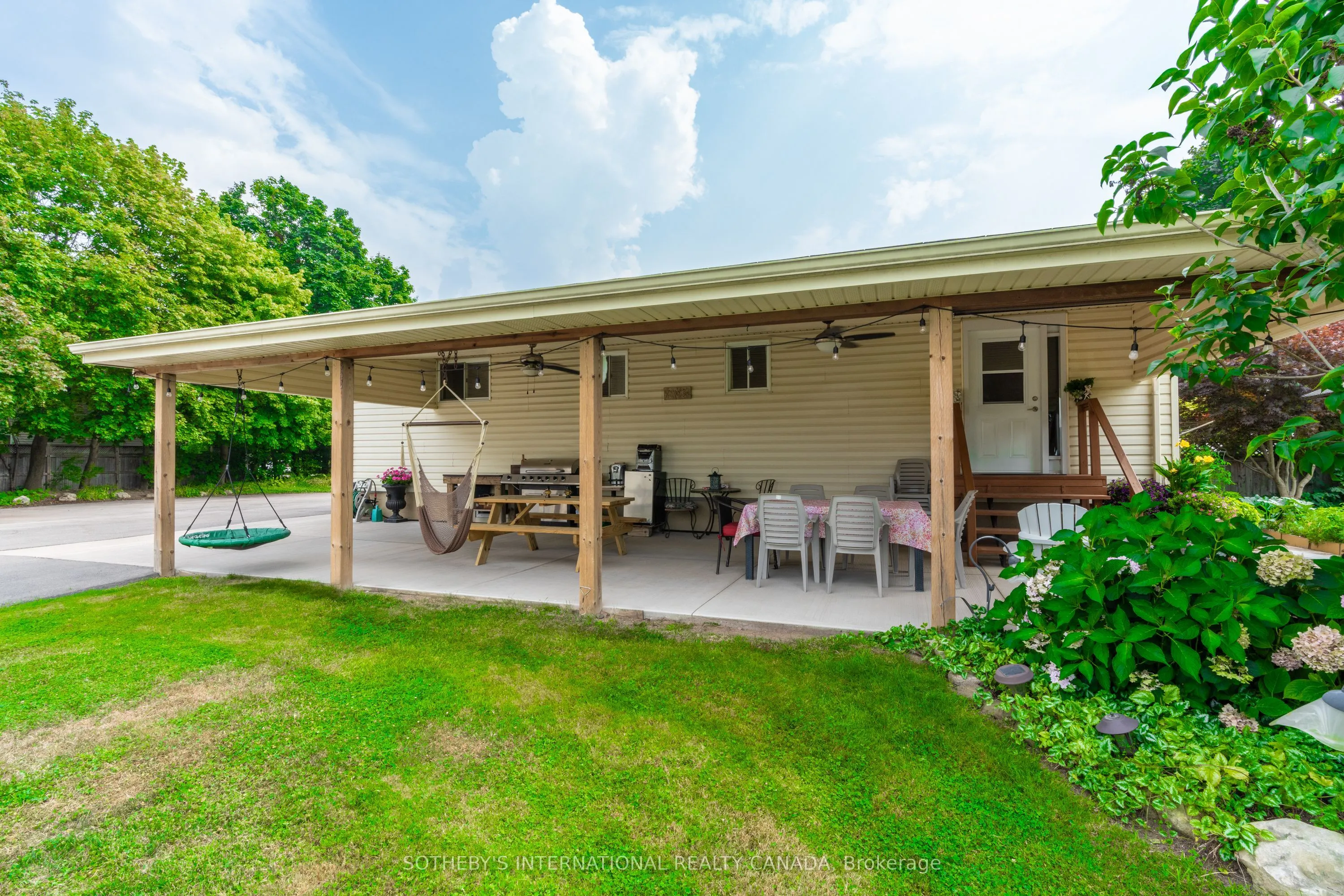202 Hunter Road