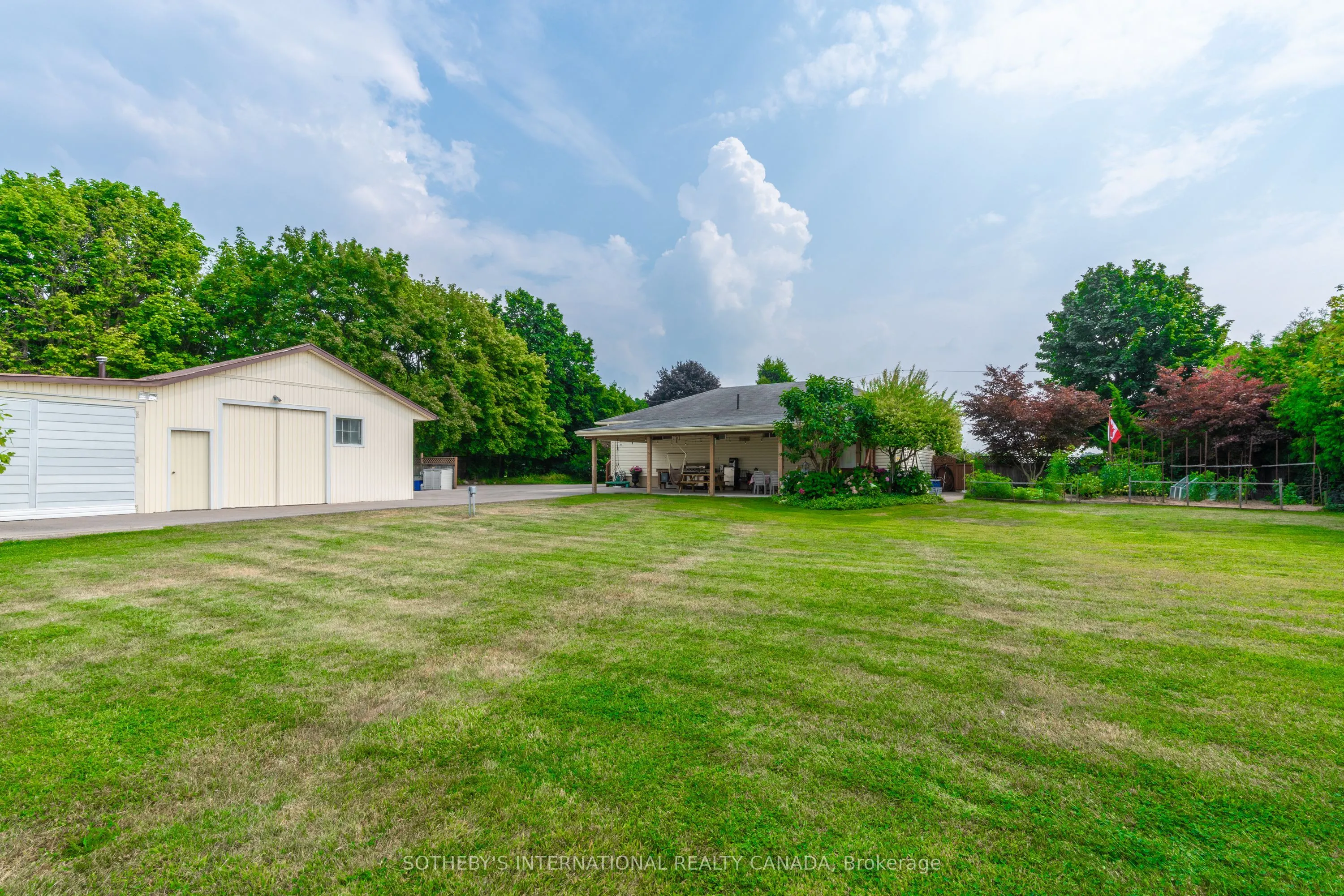 202 Hunter Road