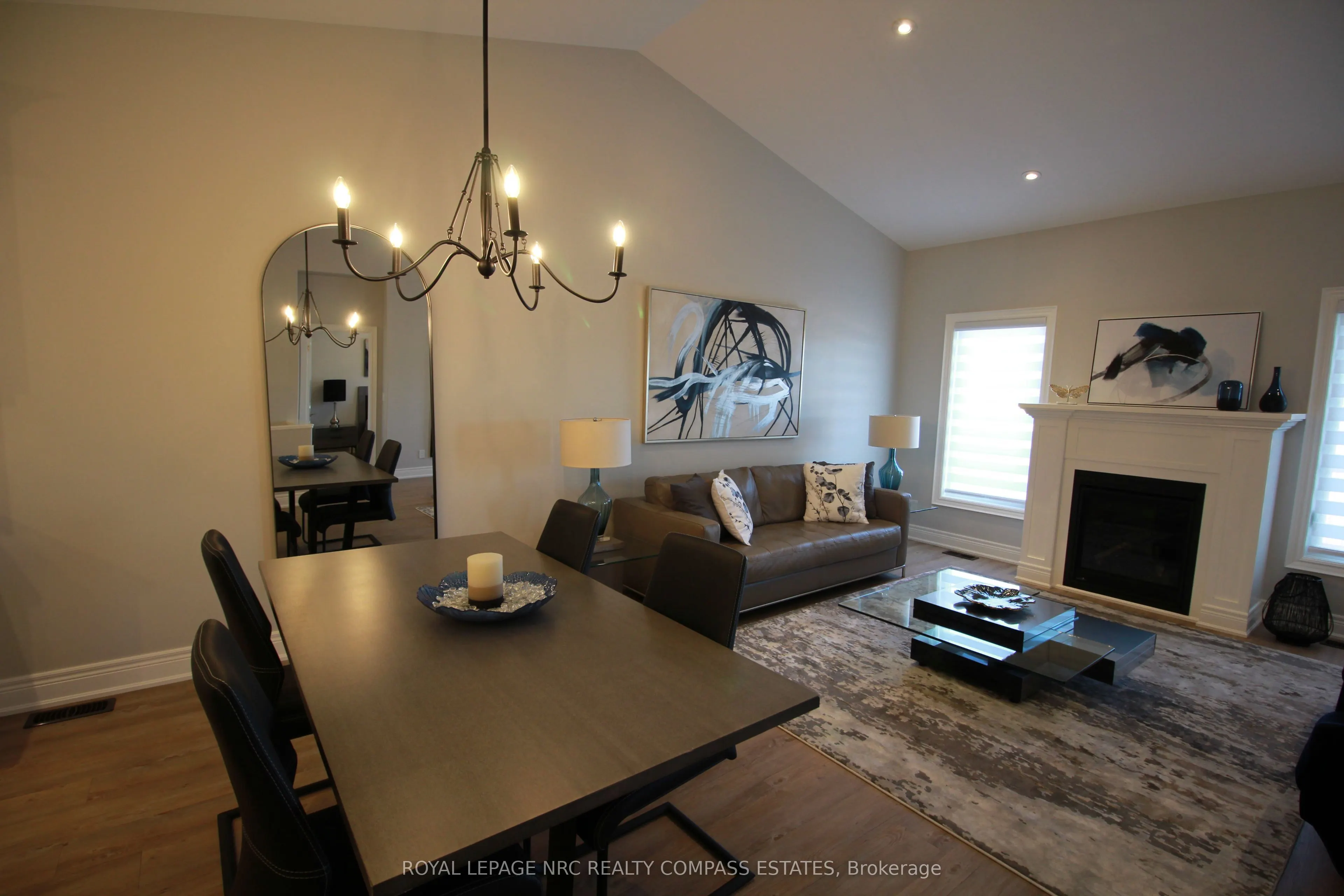 4 PEACHTREE Lane, #23