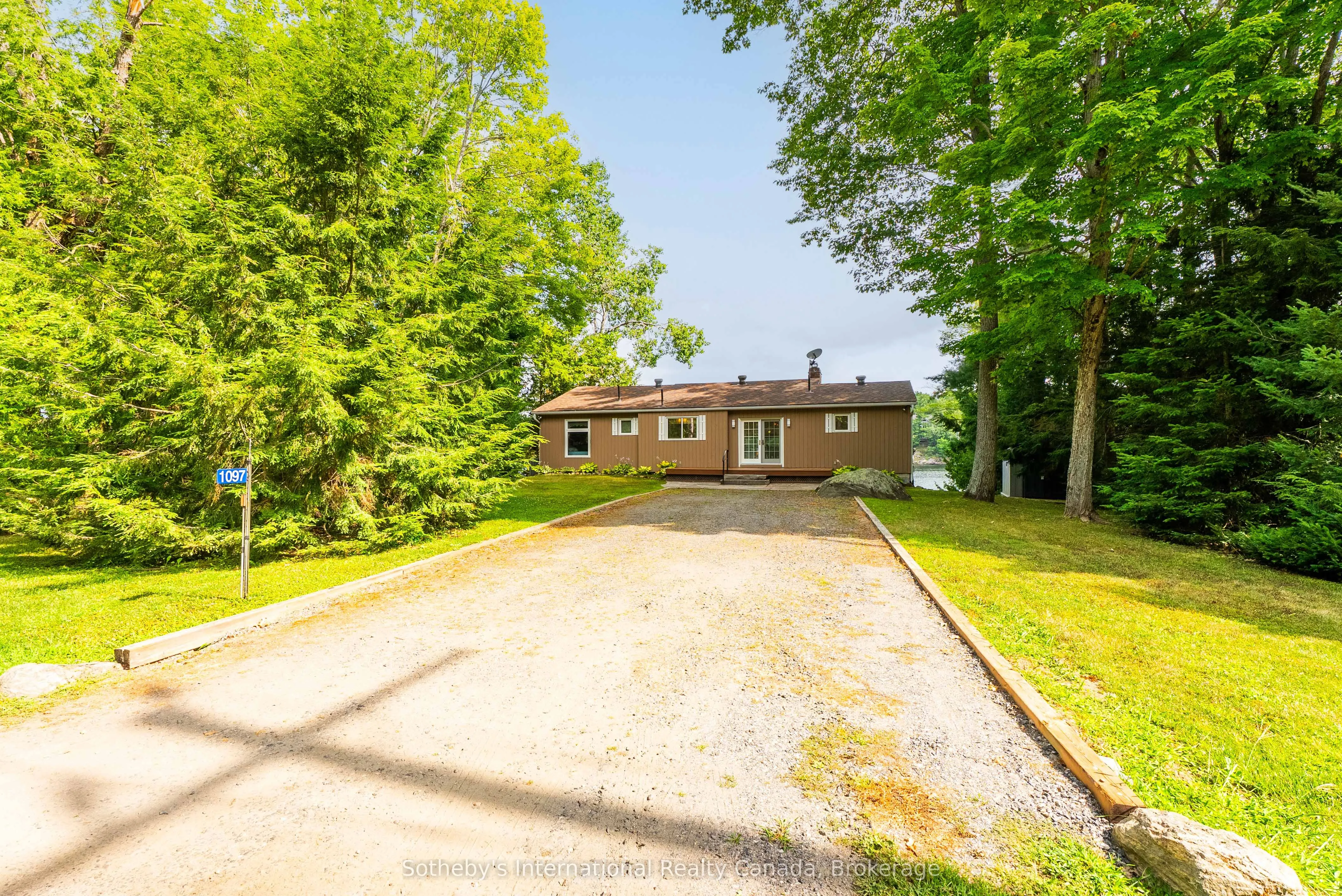 1097 Hurling Point Road