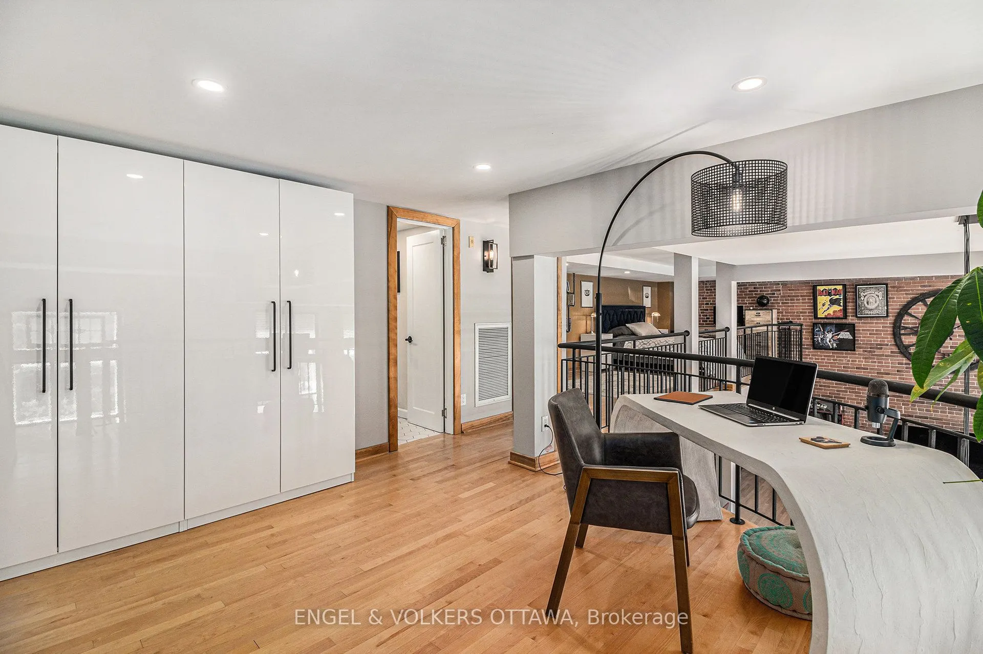 24 Springfield Road, #203