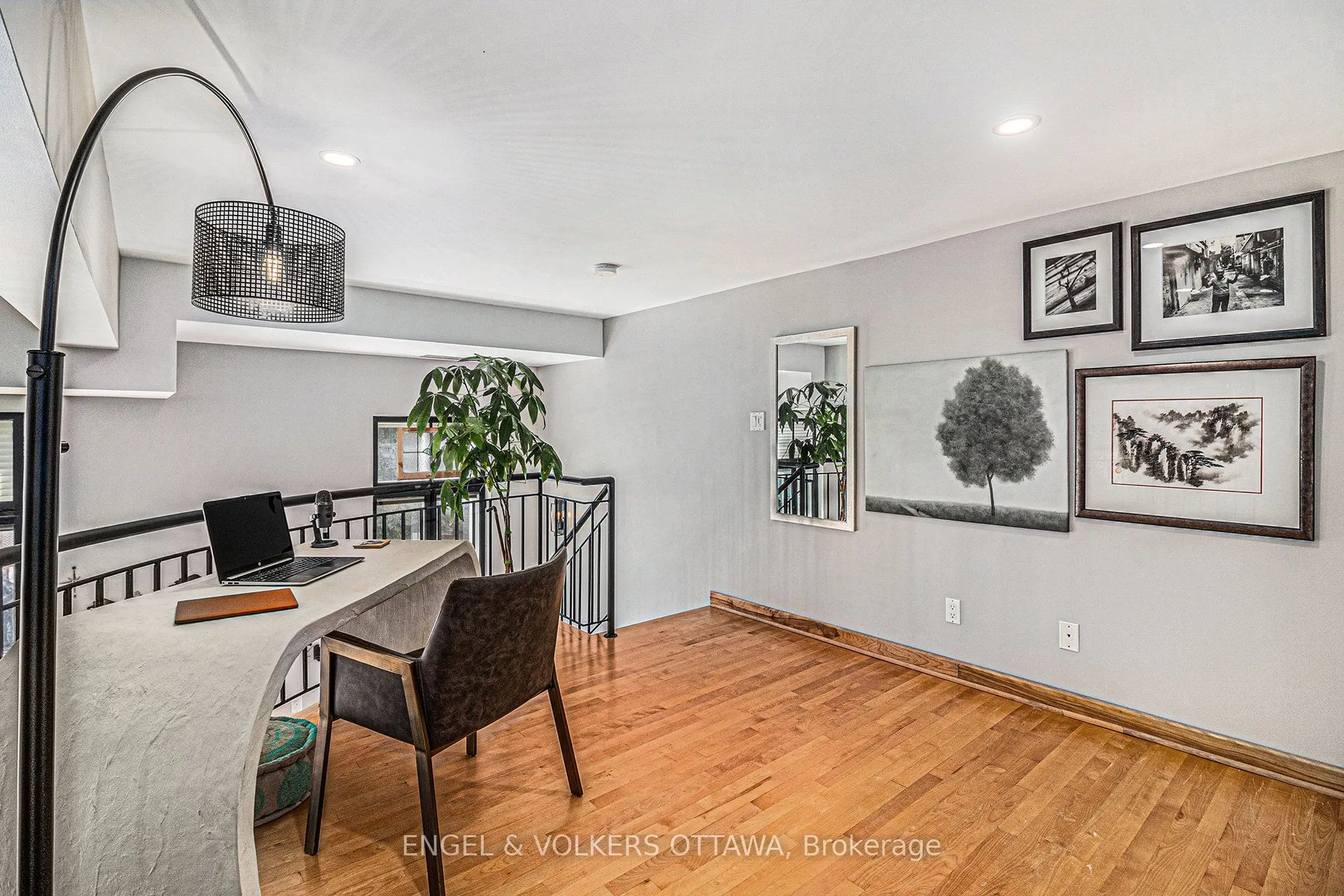 24 Springfield Road, #203