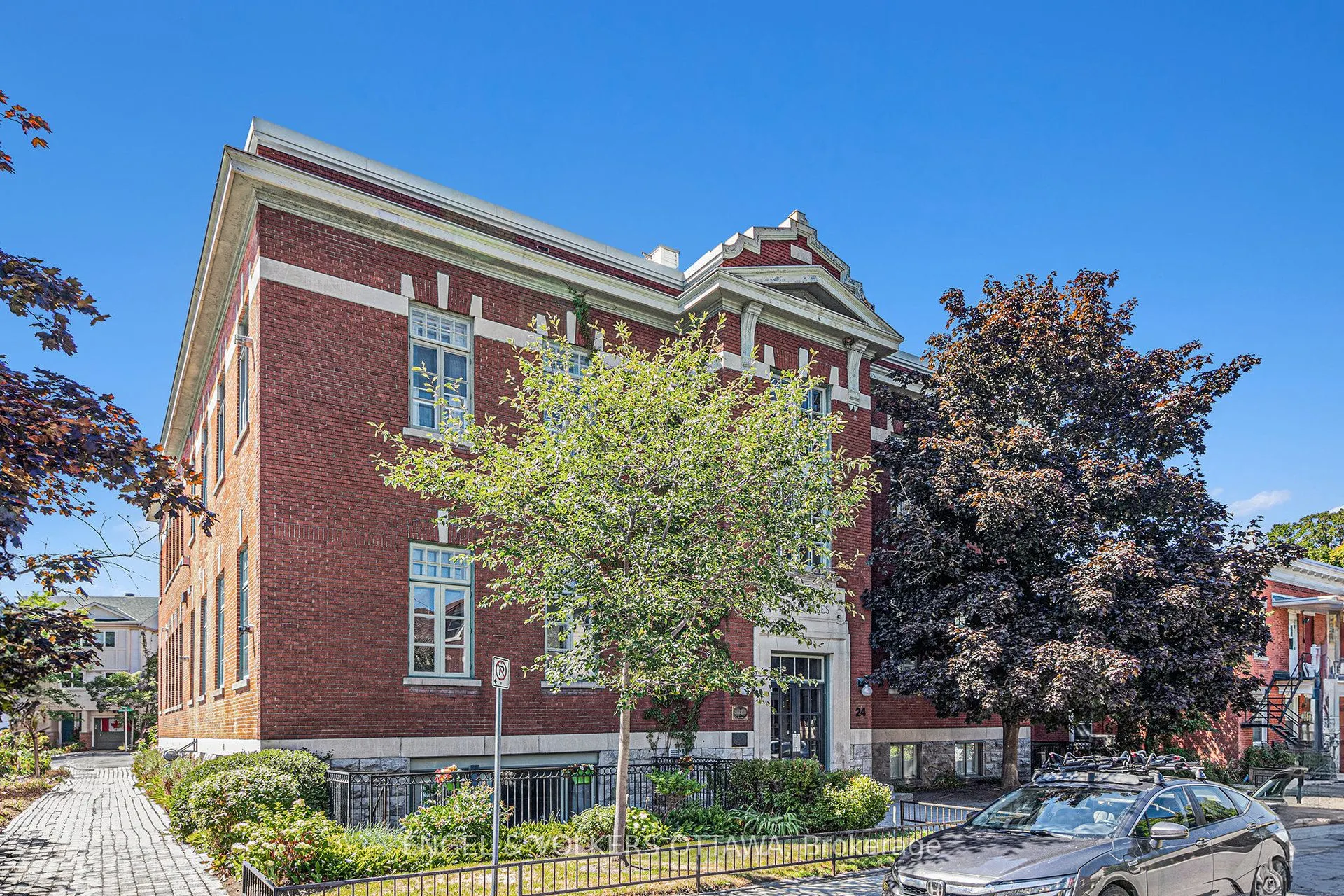24 Springfield Road, #203