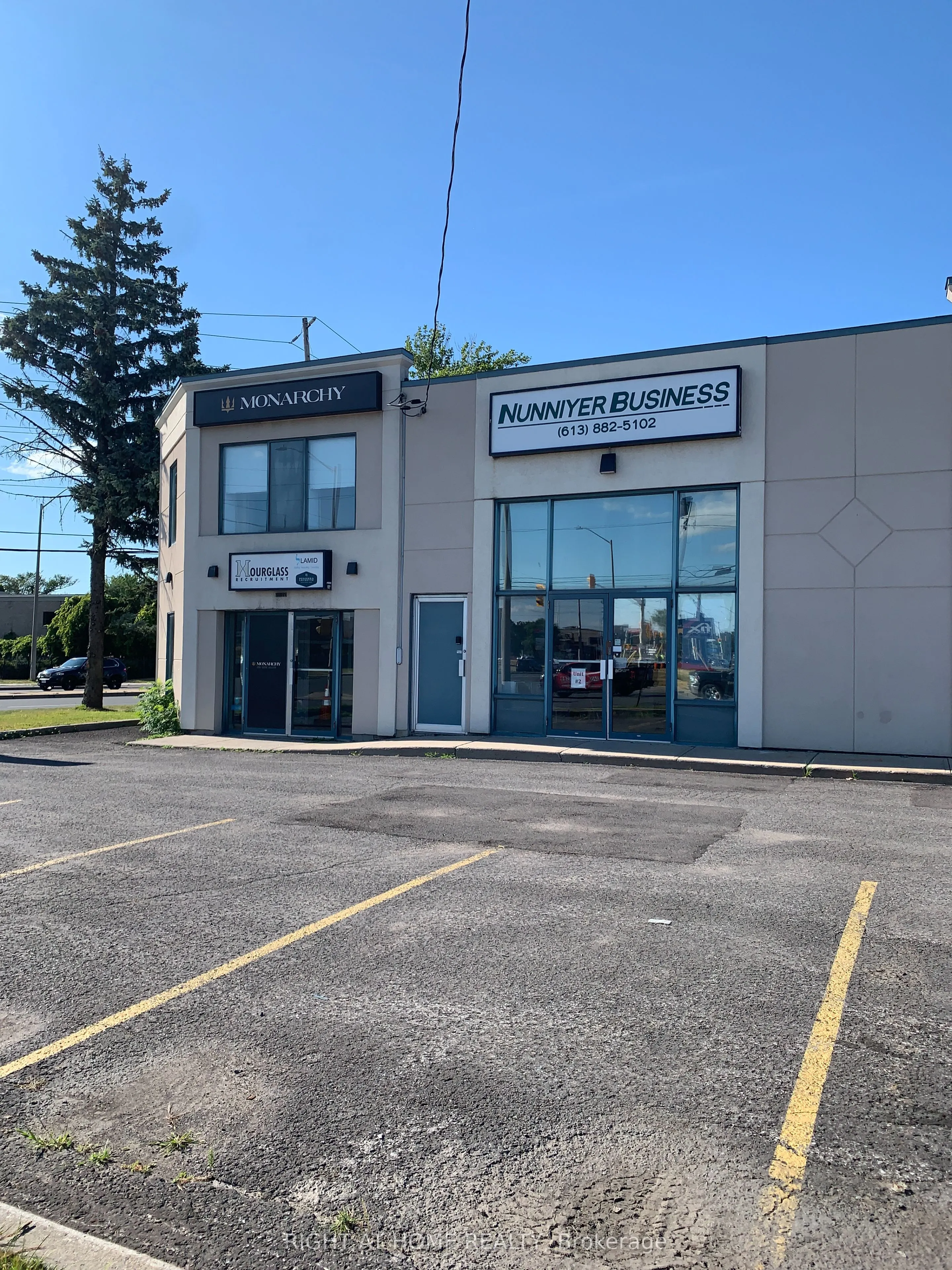 1891 Merivale Street, #101