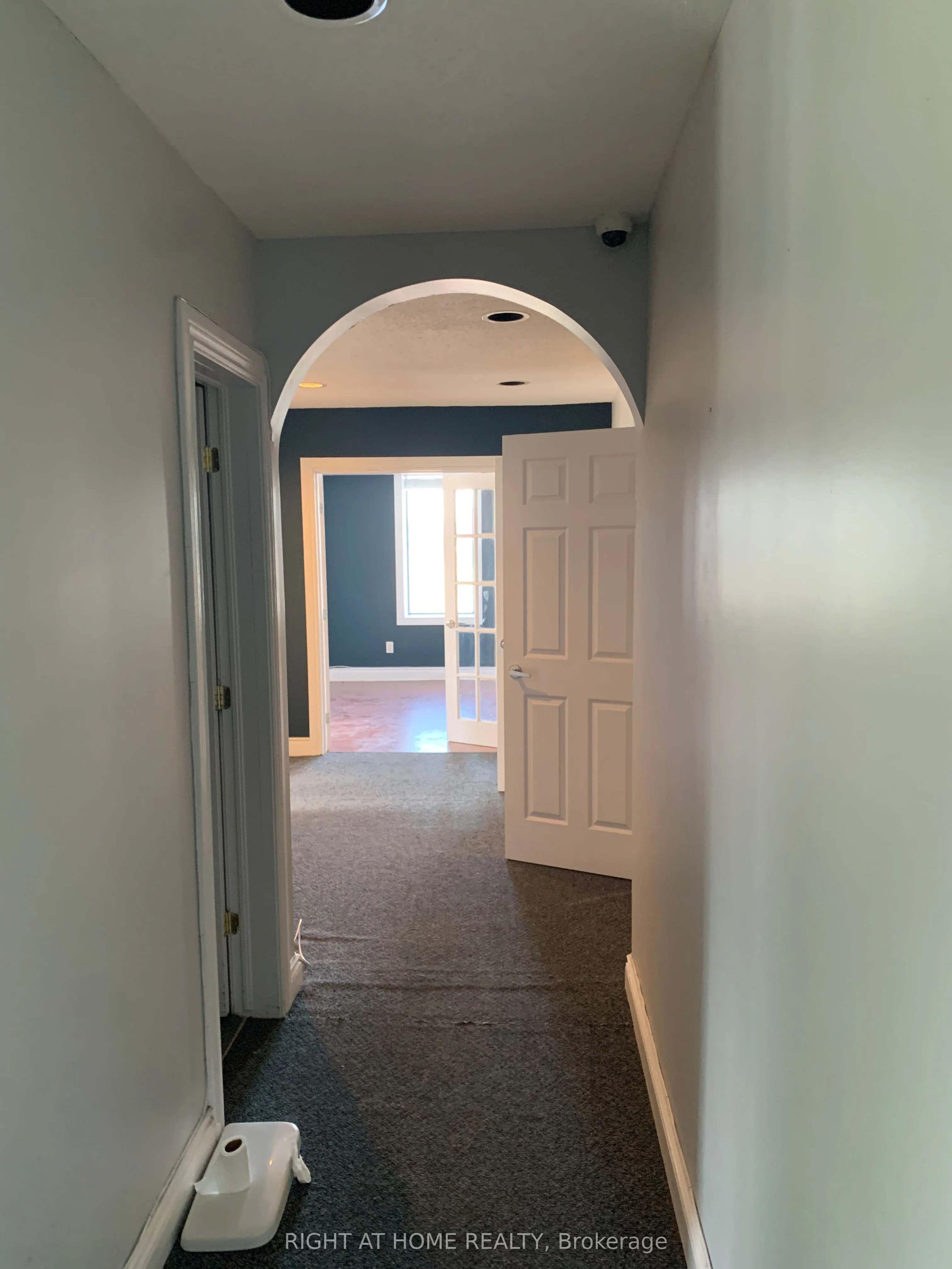 1891 Merivale Street, #101