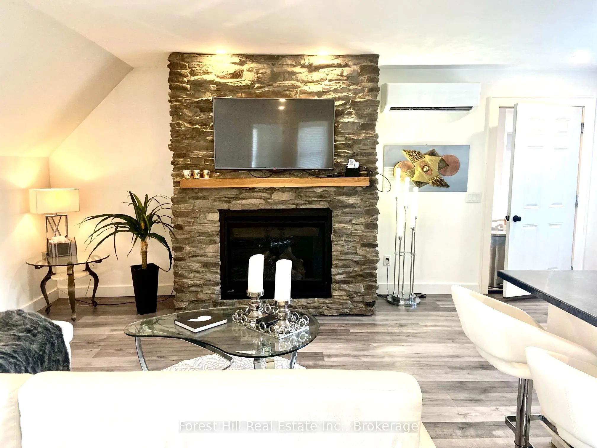 51 Louisa Street W, #Carriage House