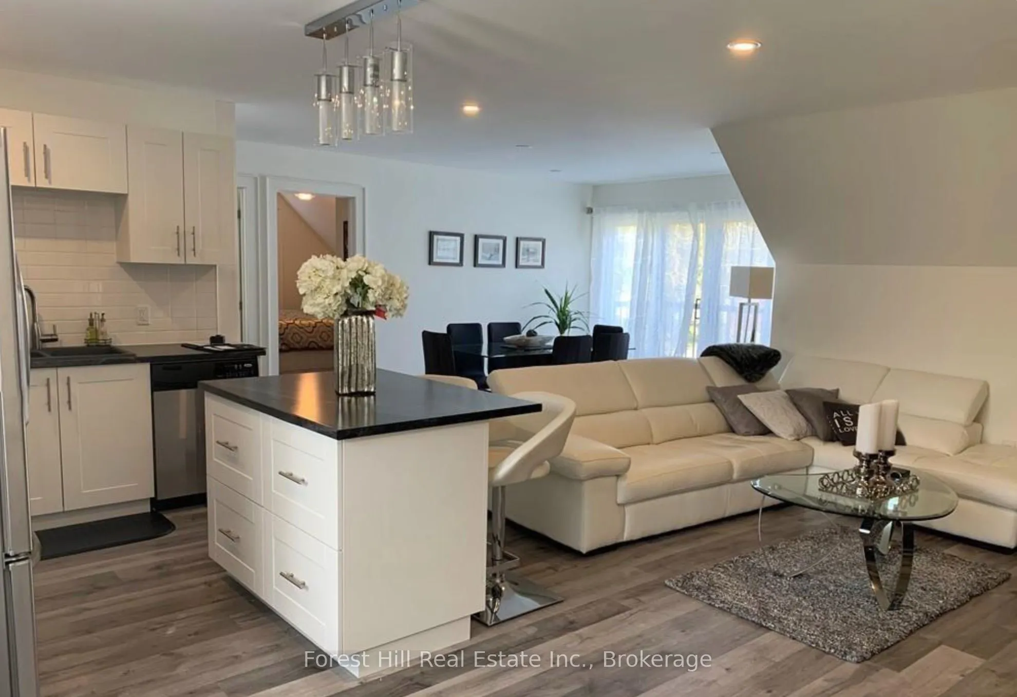 51 Louisa Street W, #Carriage House