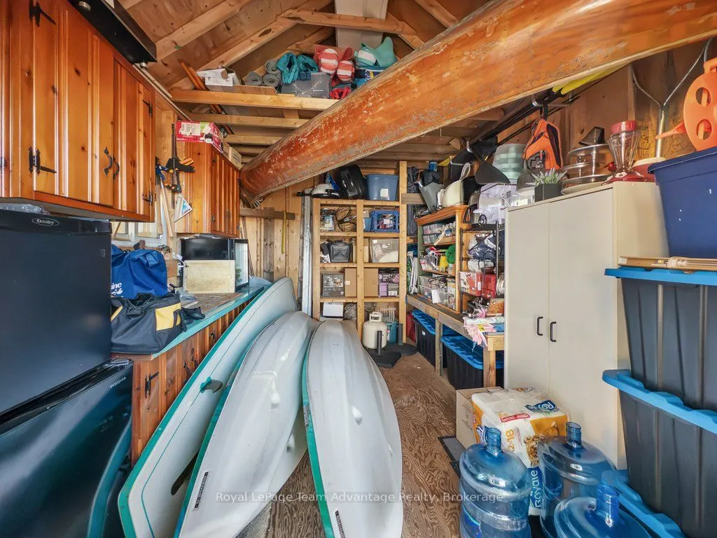 30 ROCKCLIFFE Drive N