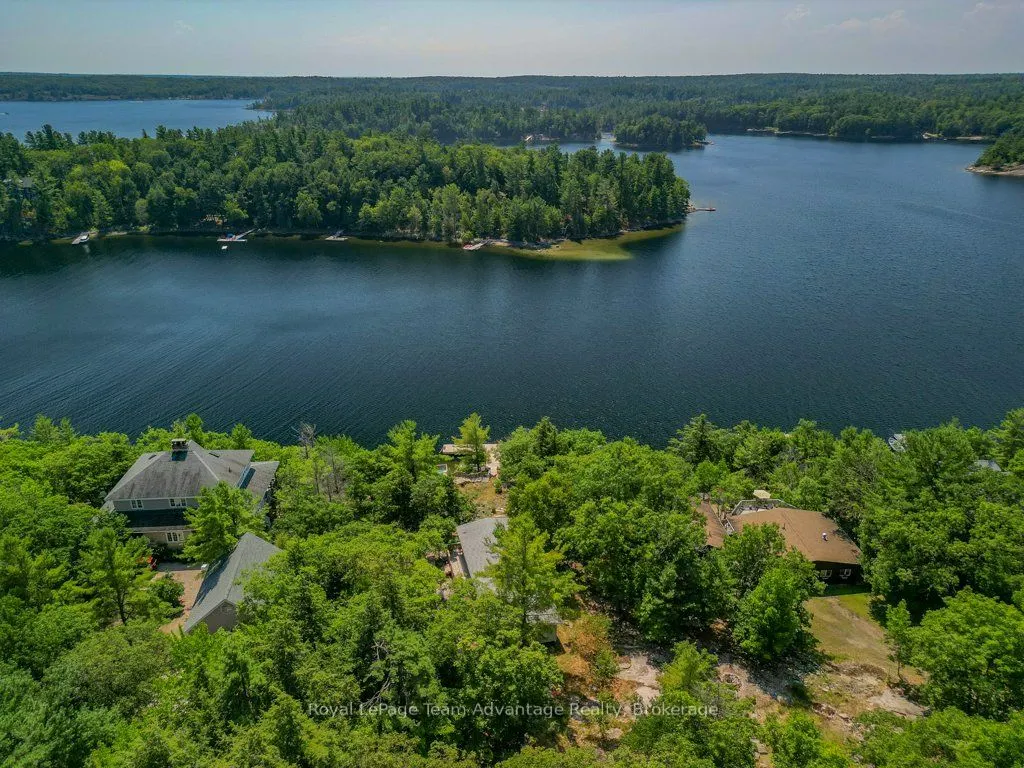 30 ROCKCLIFFE Drive N