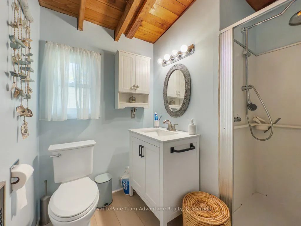 30 ROCKCLIFFE Drive N