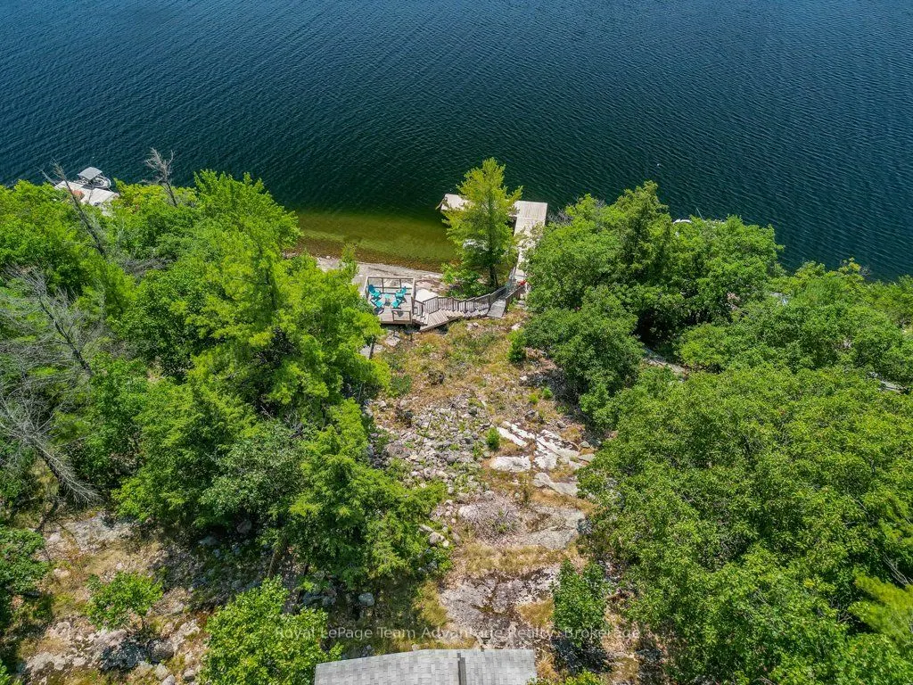 30 ROCKCLIFFE Drive N