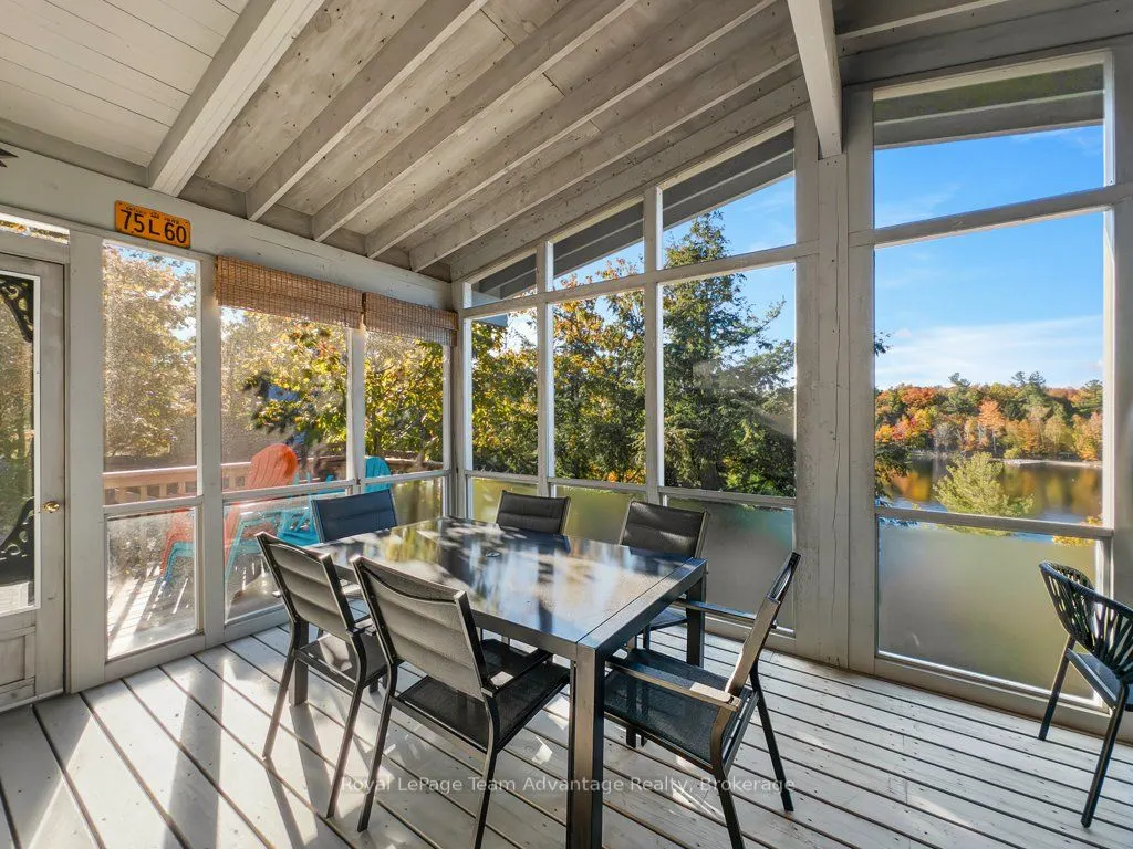 30 ROCKCLIFFE Drive N