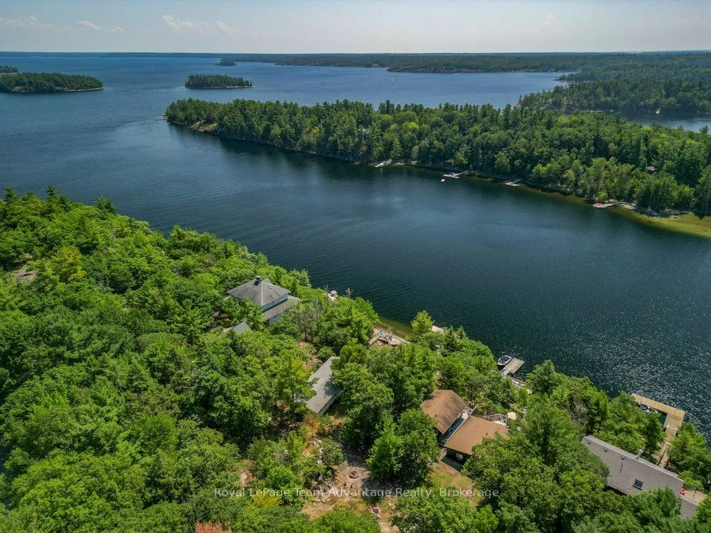 30 ROCKCLIFFE Drive N