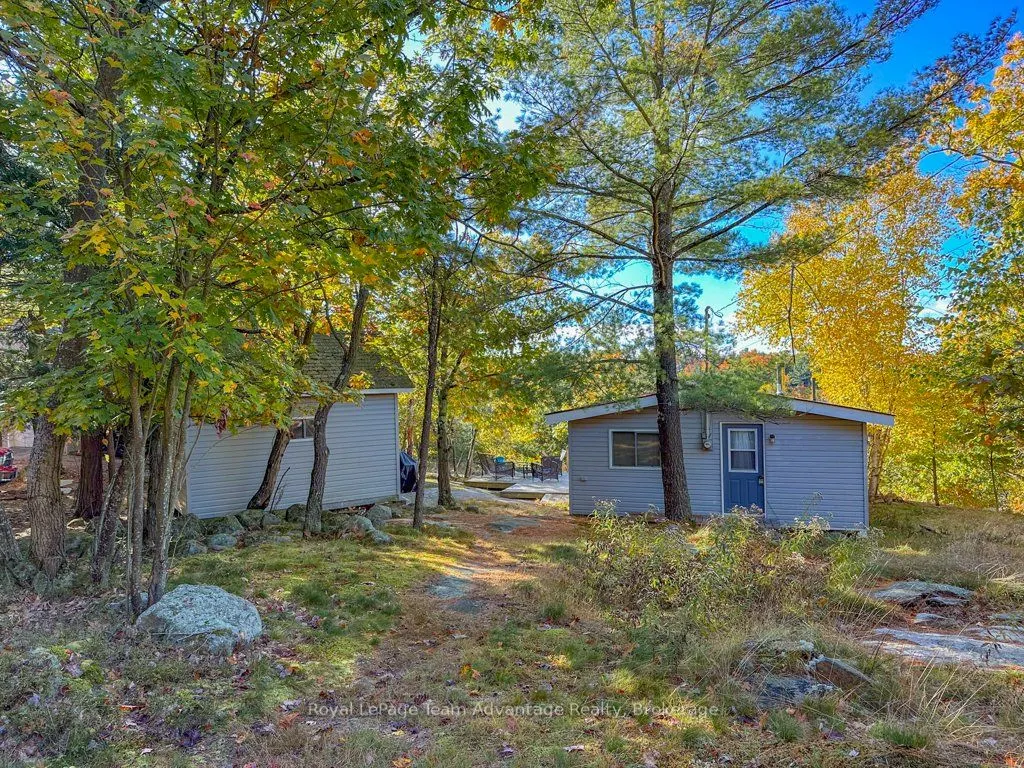 30 ROCKCLIFFE Drive N
