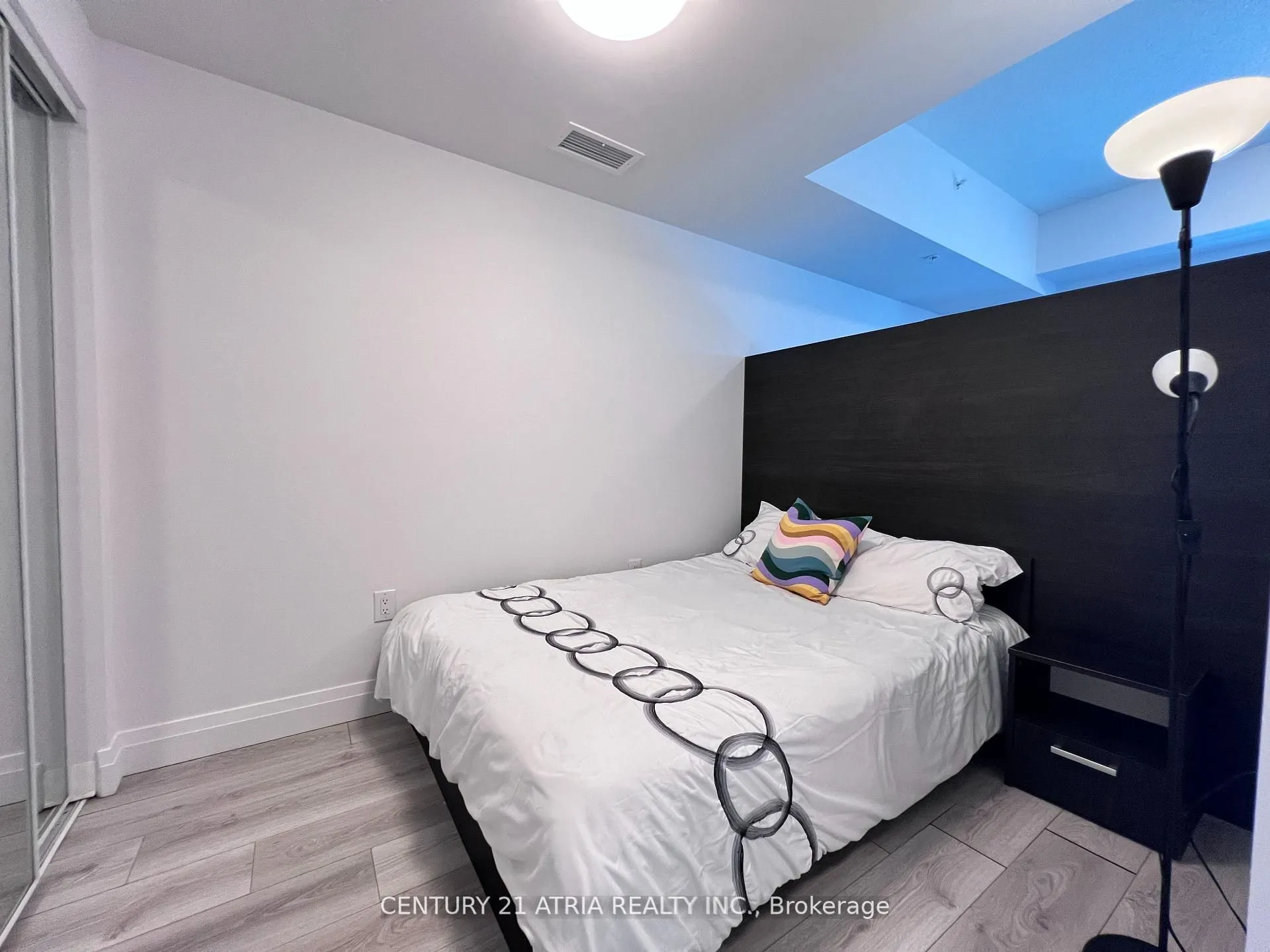 652 Princess Street, #411