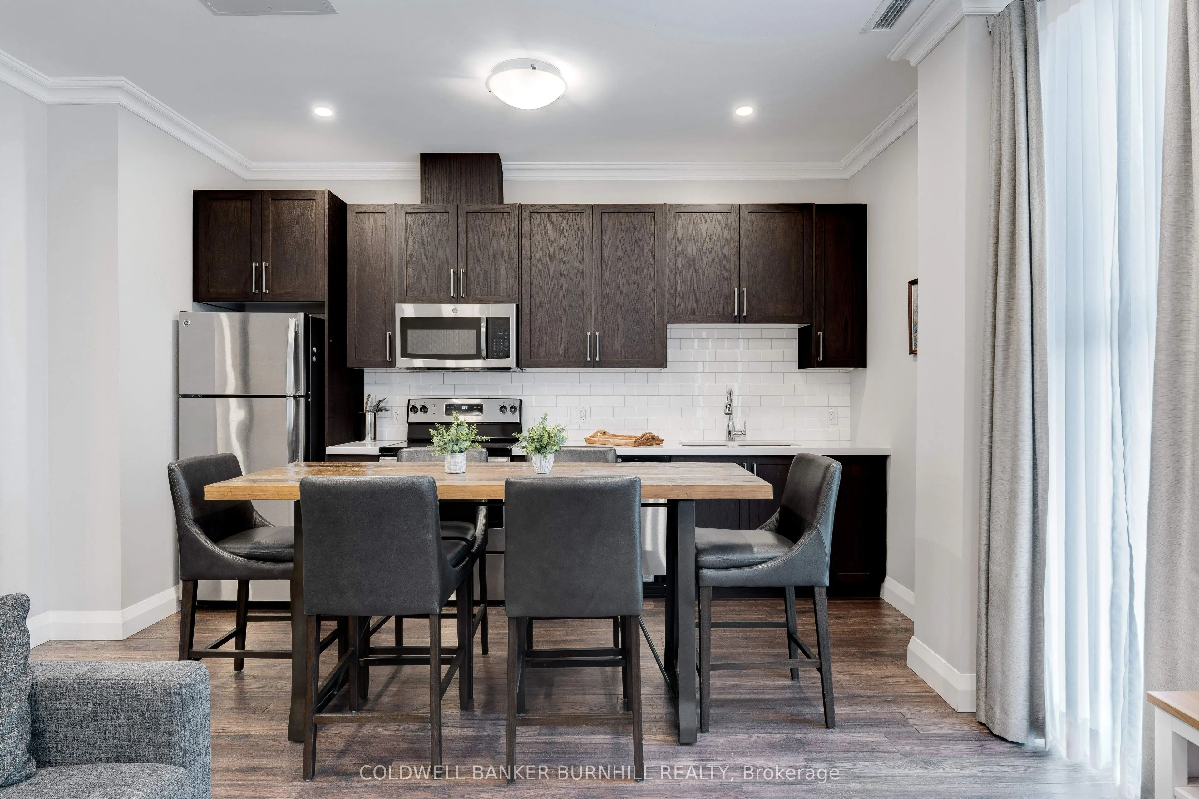 118 King Street E, #307
