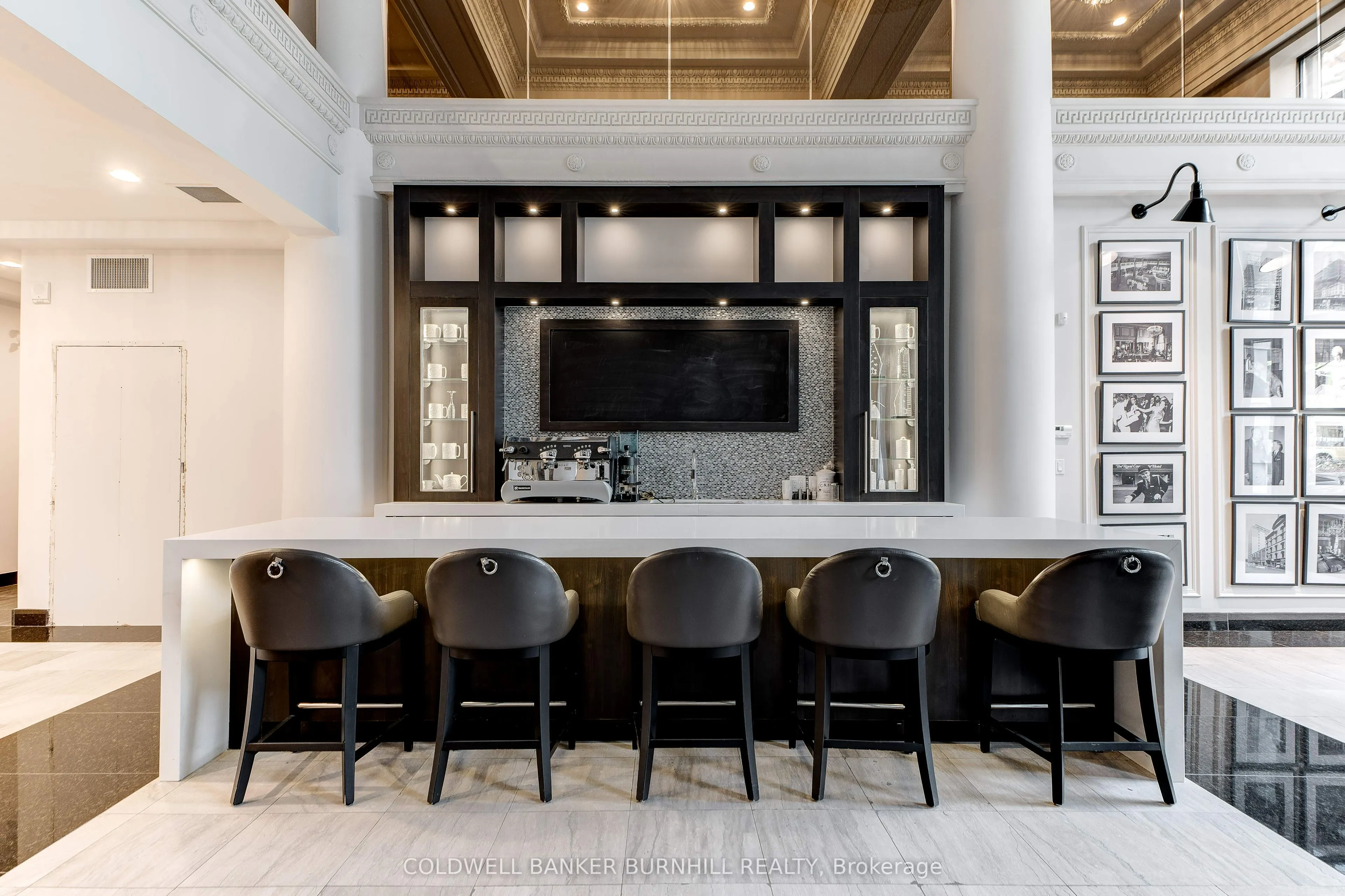 118 King Street E, #307