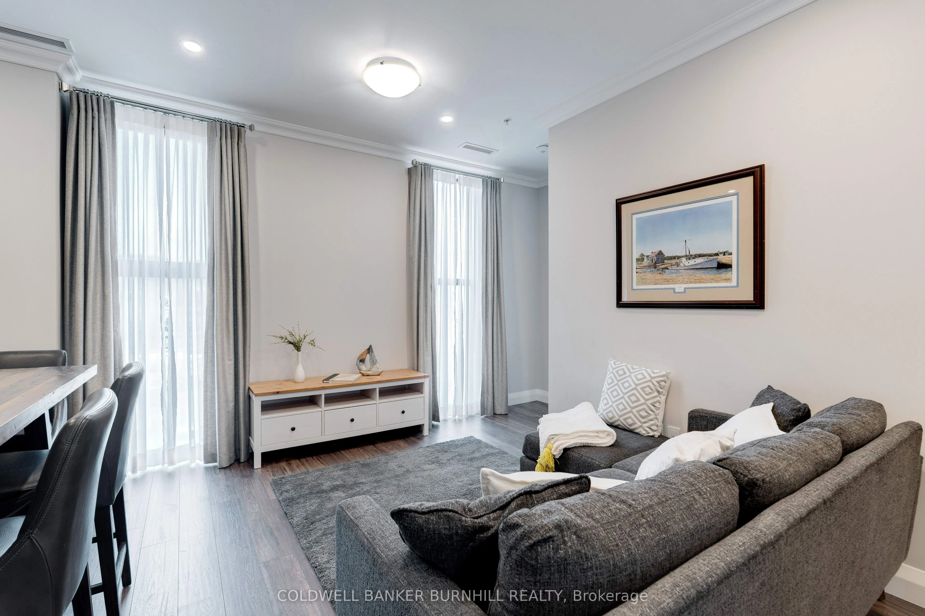 118 King Street E, #307