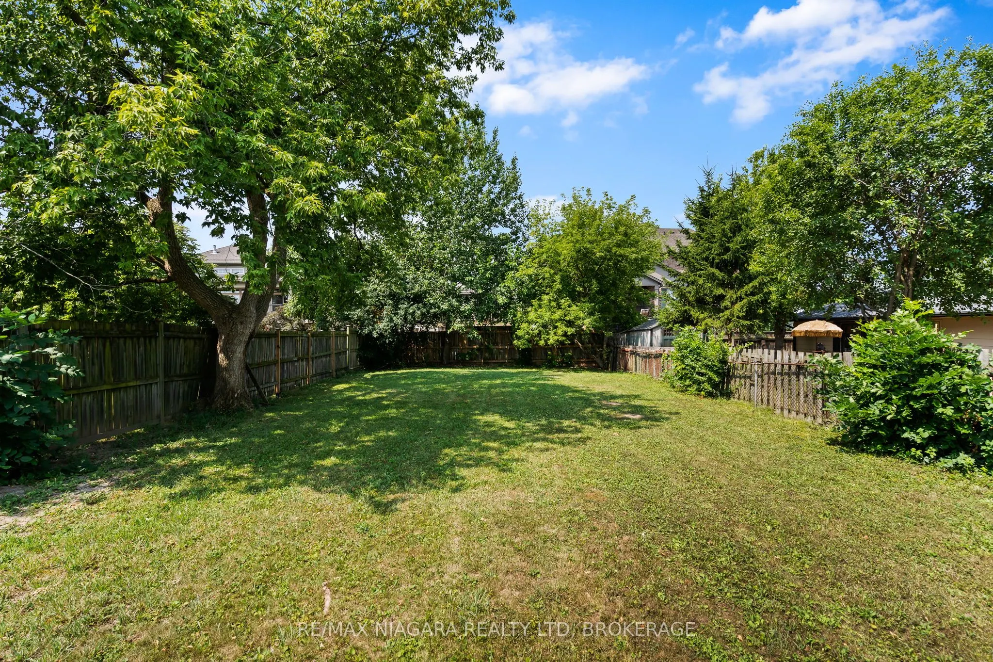 53 Collier Road S