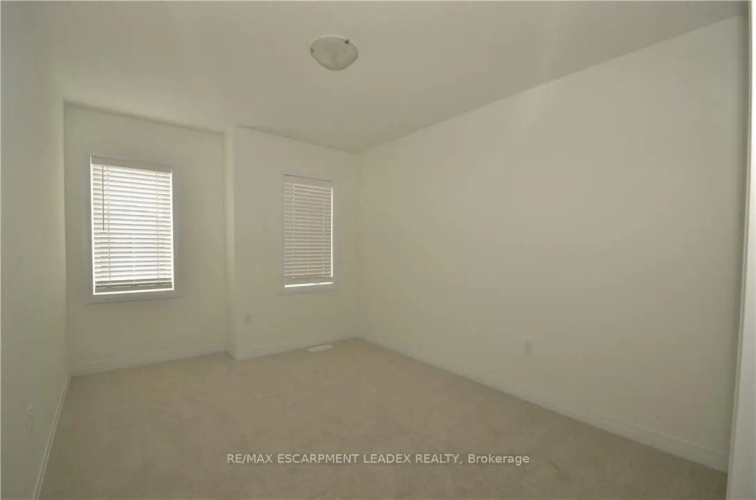 10 Heritage Way