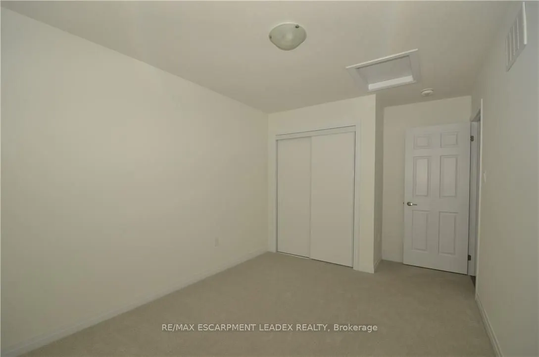 10 Heritage Way