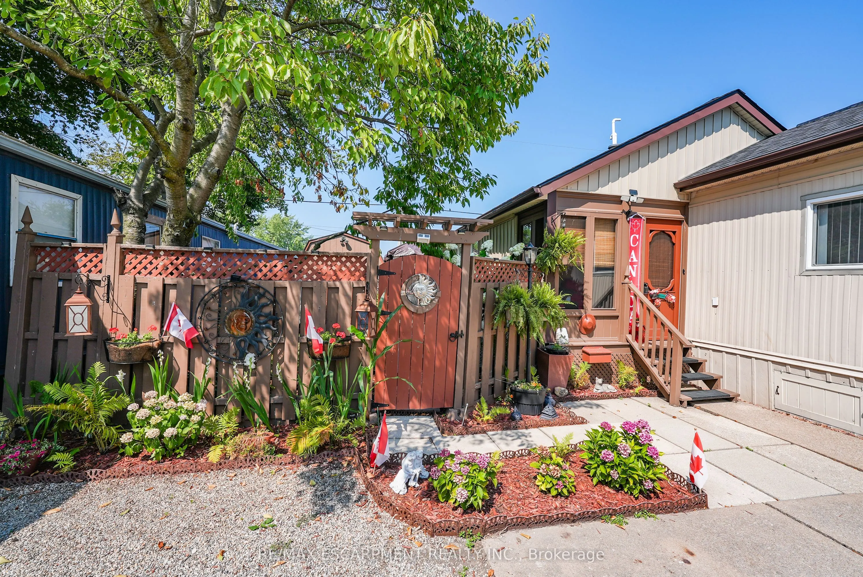 4595 Martha Lane