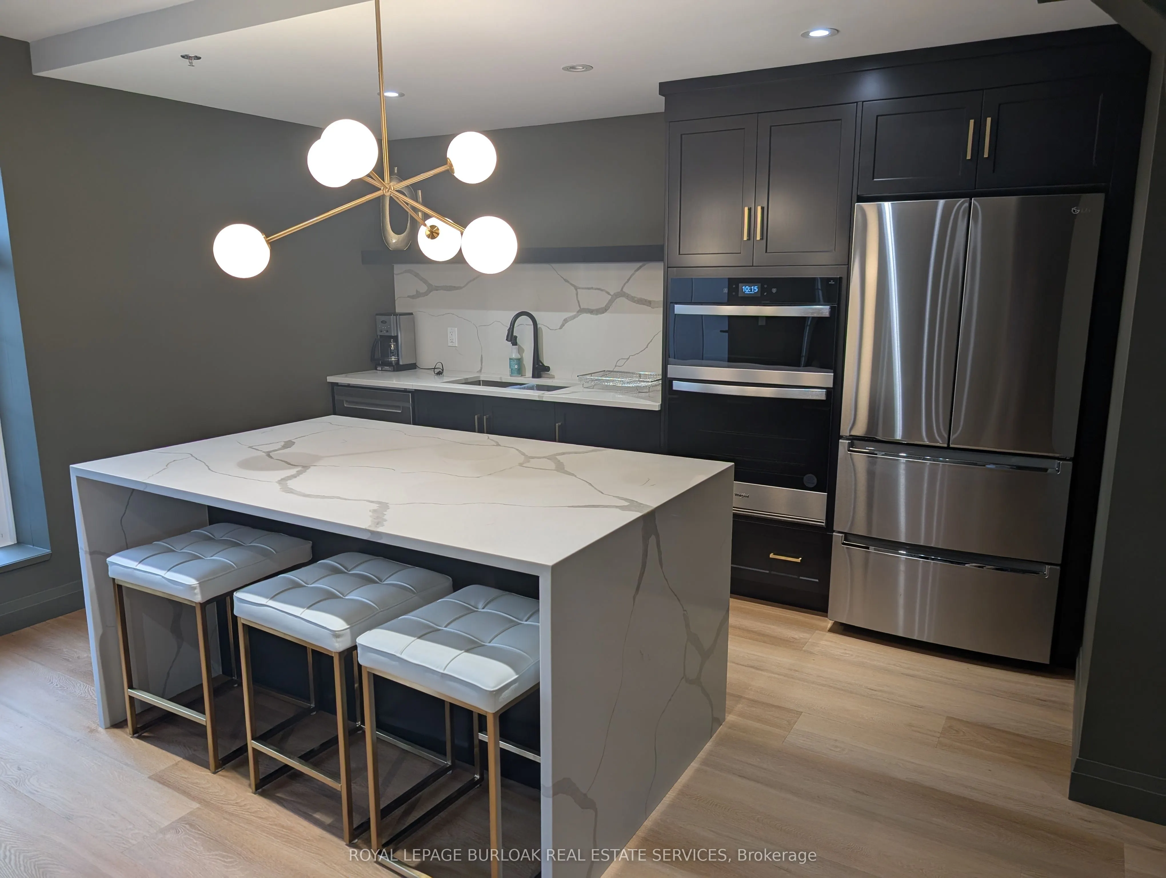 153 Wilson Street W, #114
