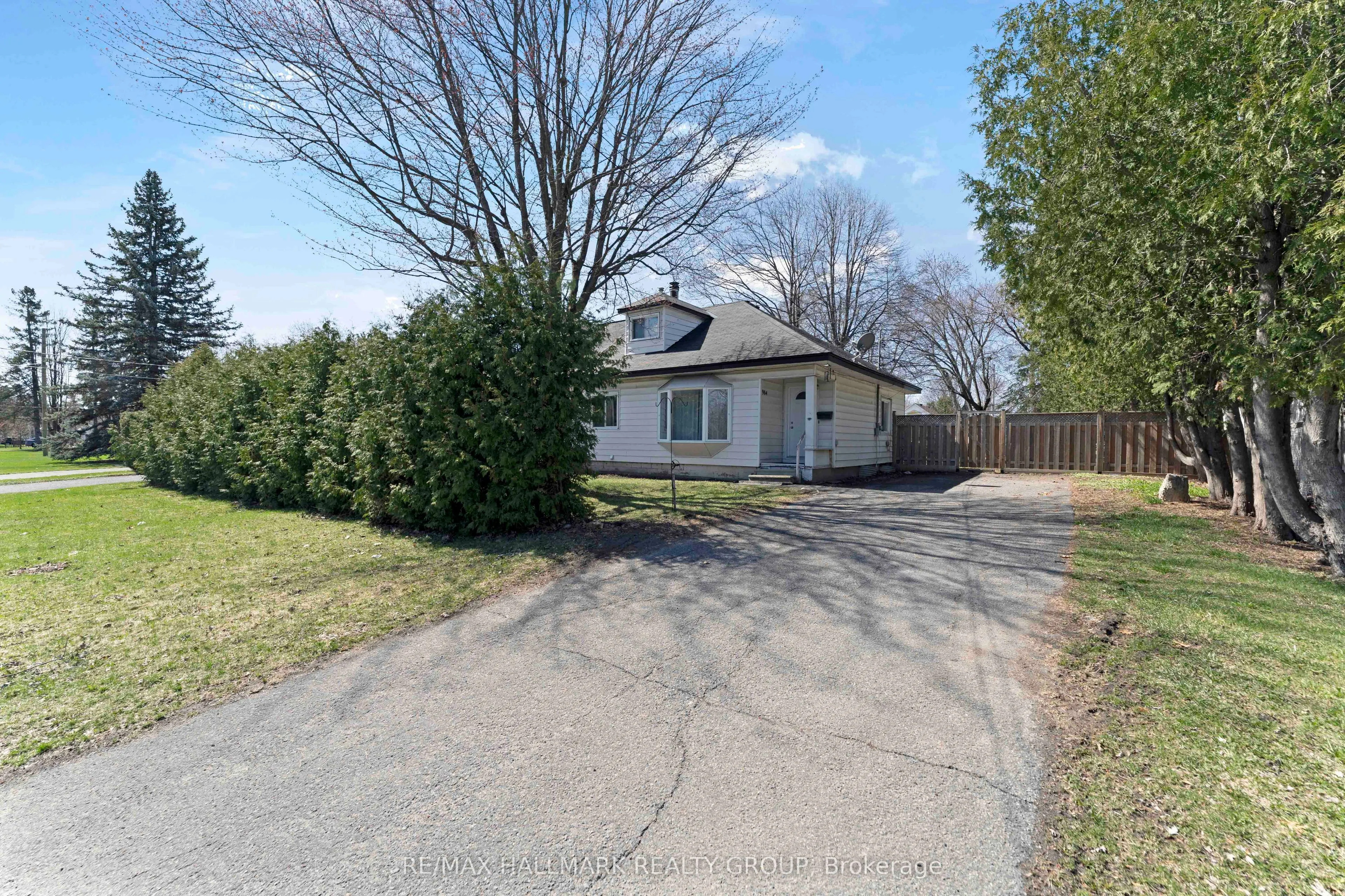 984 Miss Ottawa Street