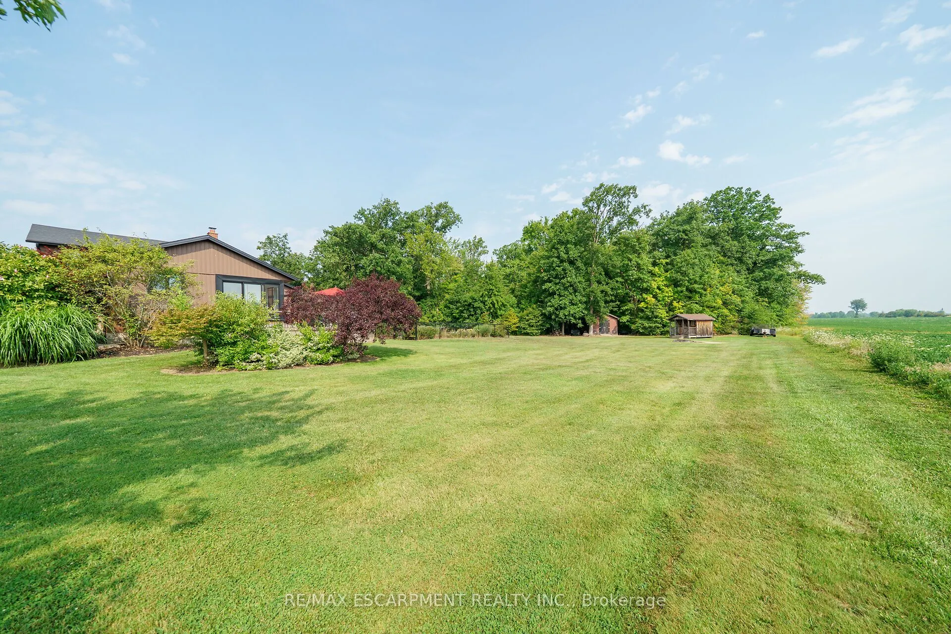 911 Indiana Road E