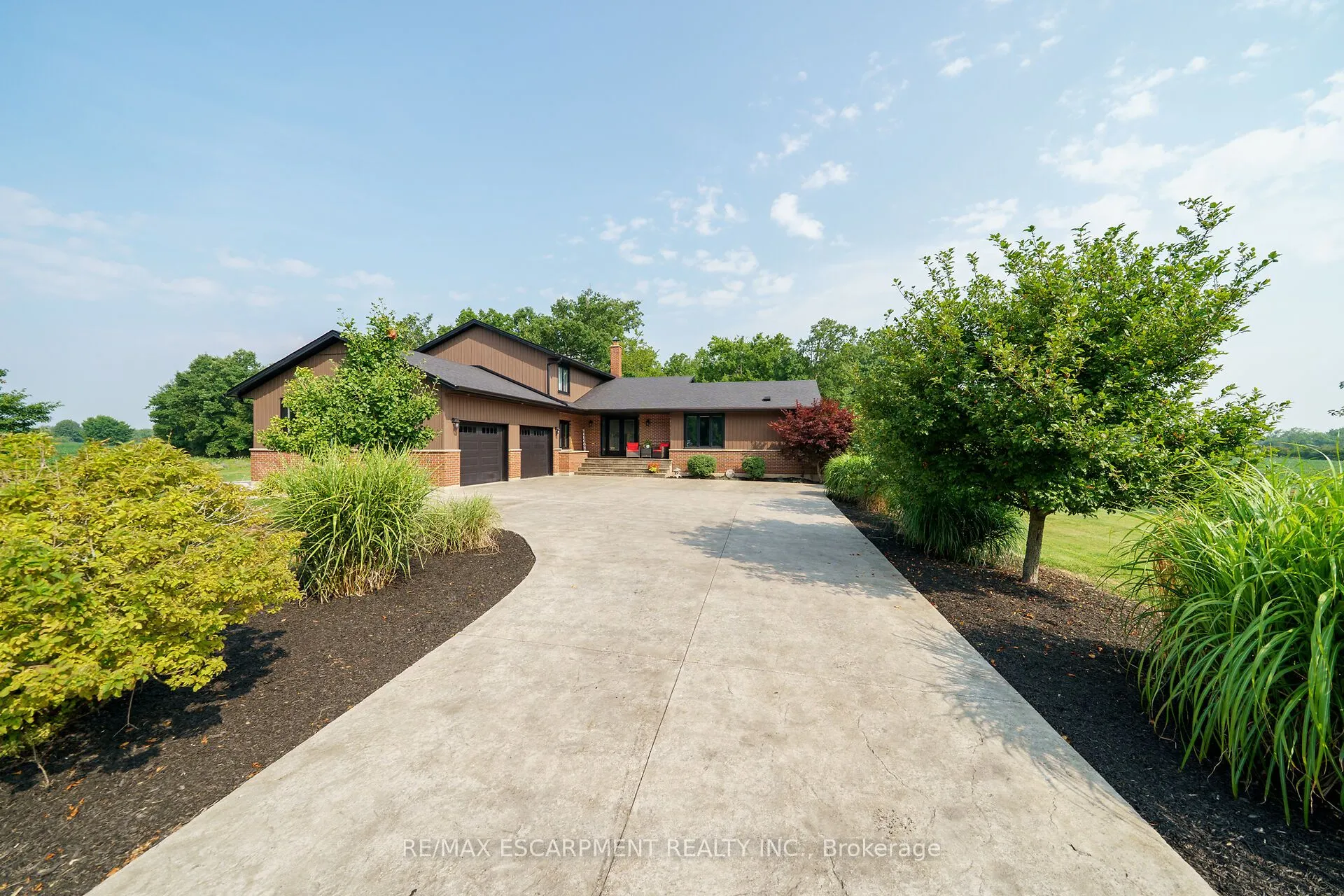 911 Indiana Road E